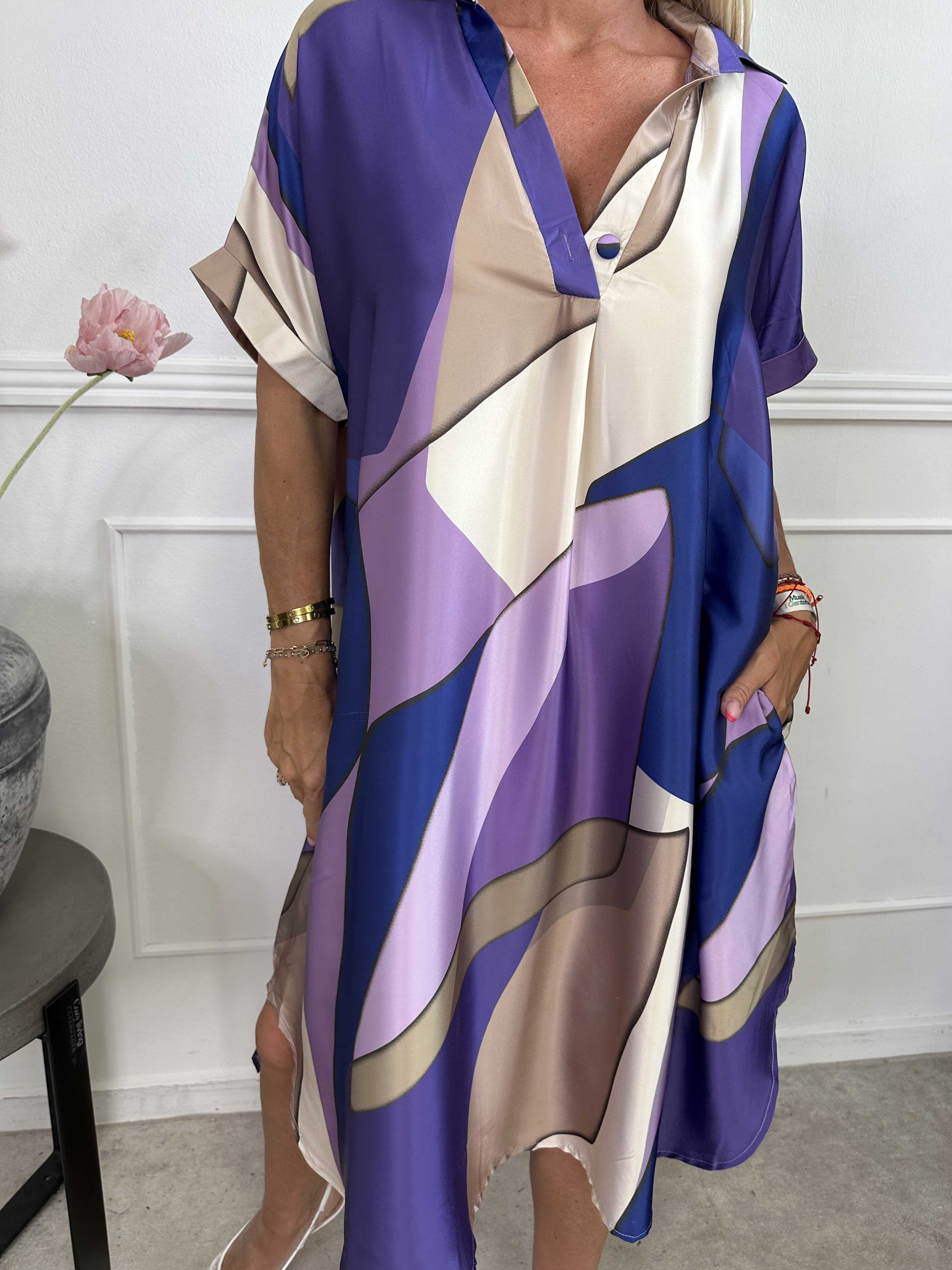 Etlana - Mönstrad tunikaklänning med korta ärmar