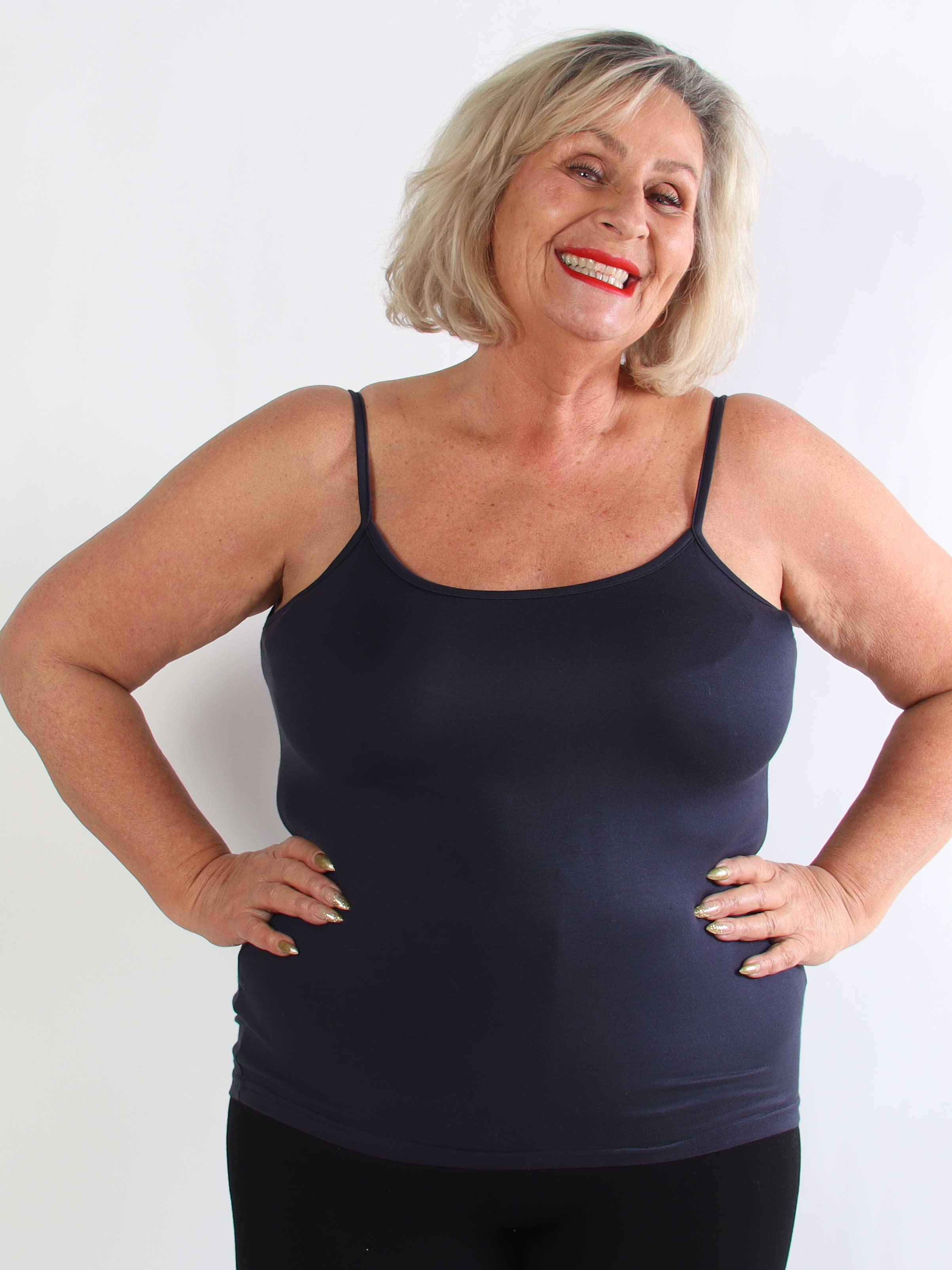 Fiona - Basis stroptop i blød viskose