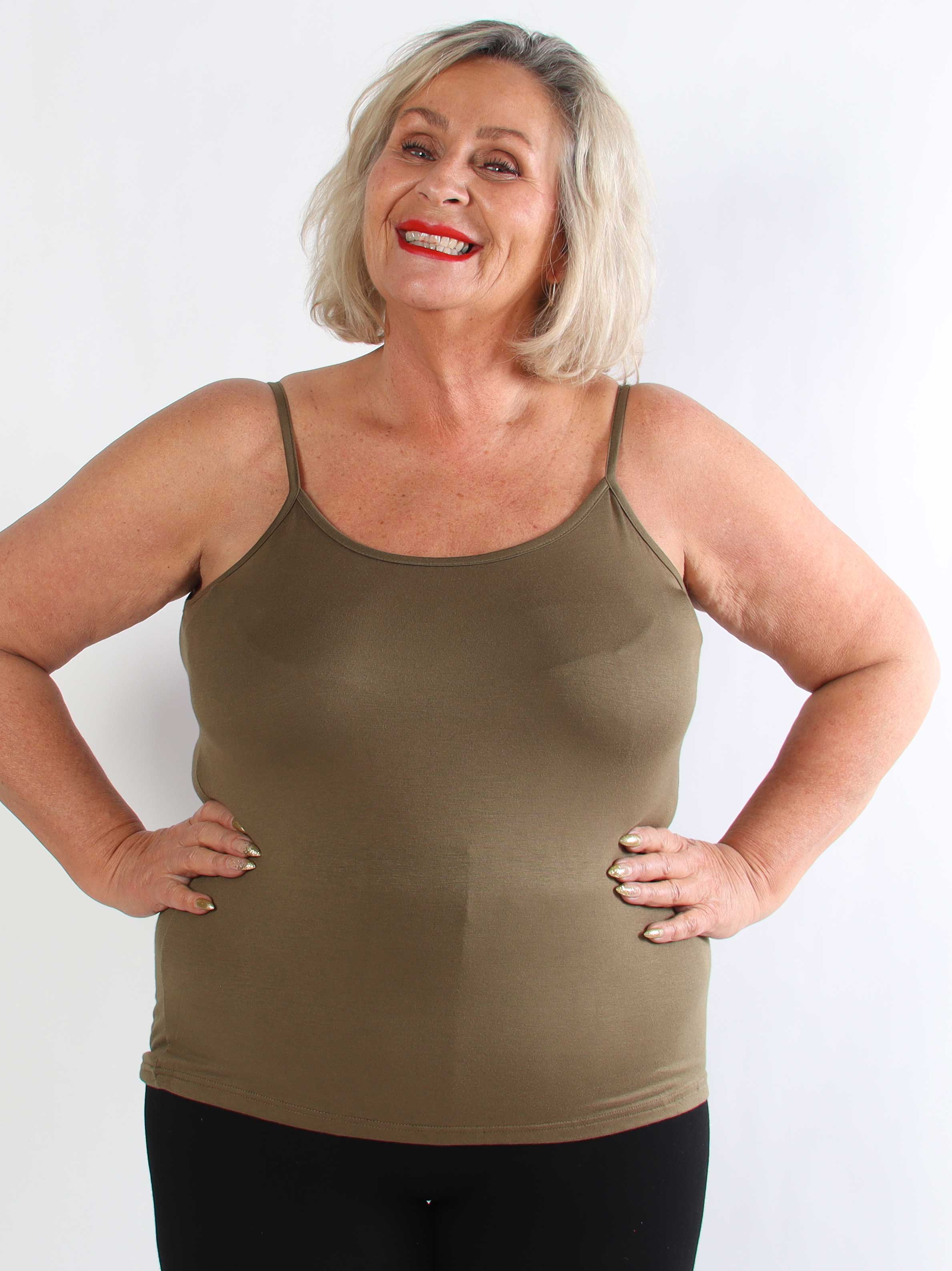 Fiona - Basis stroptop i blød viskose