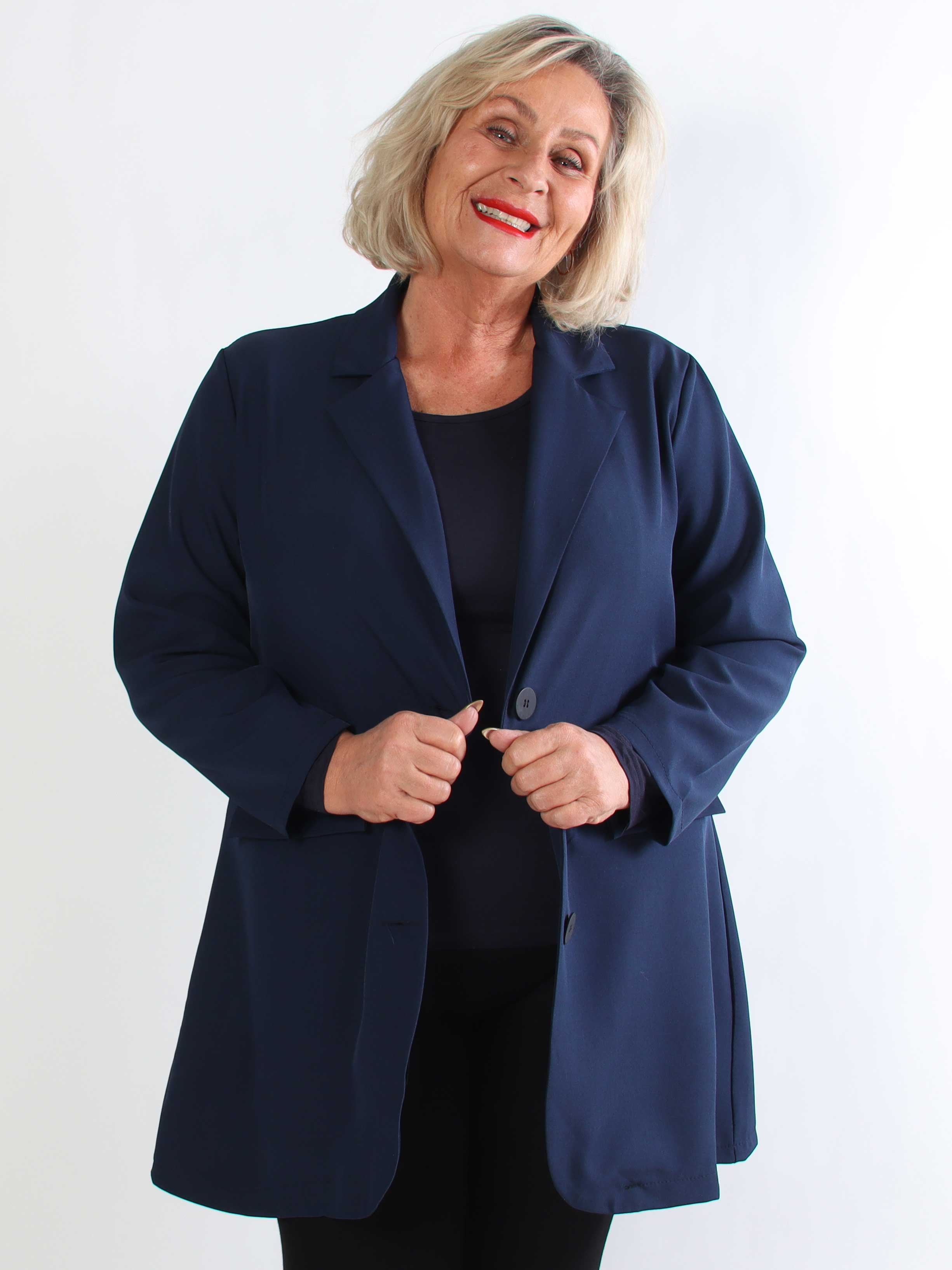 Lanthe Long Plain - Lang ensfarvet plus size blazer