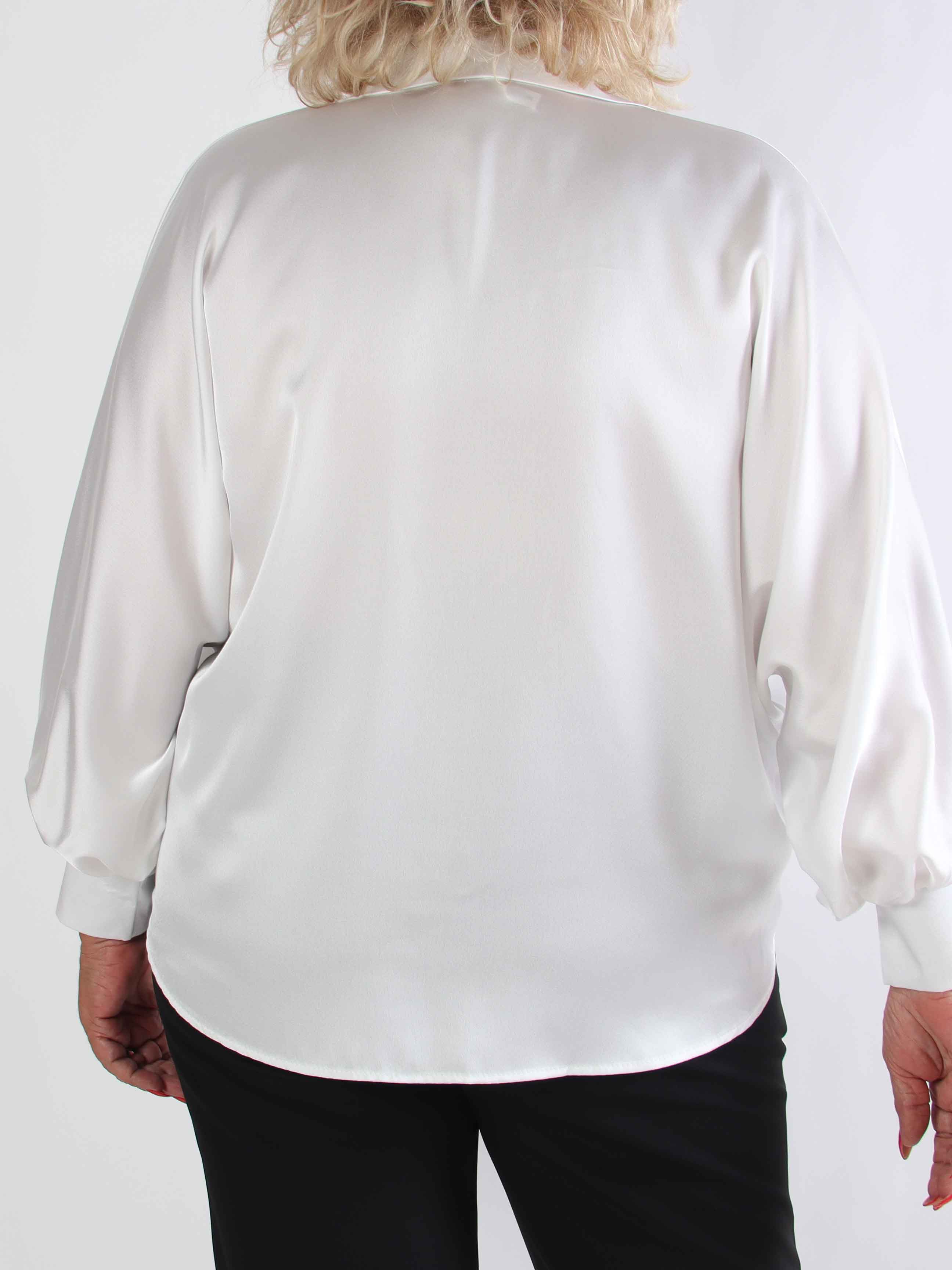 Feliciti - Shiny plus size skjorta med fladdermusärmar