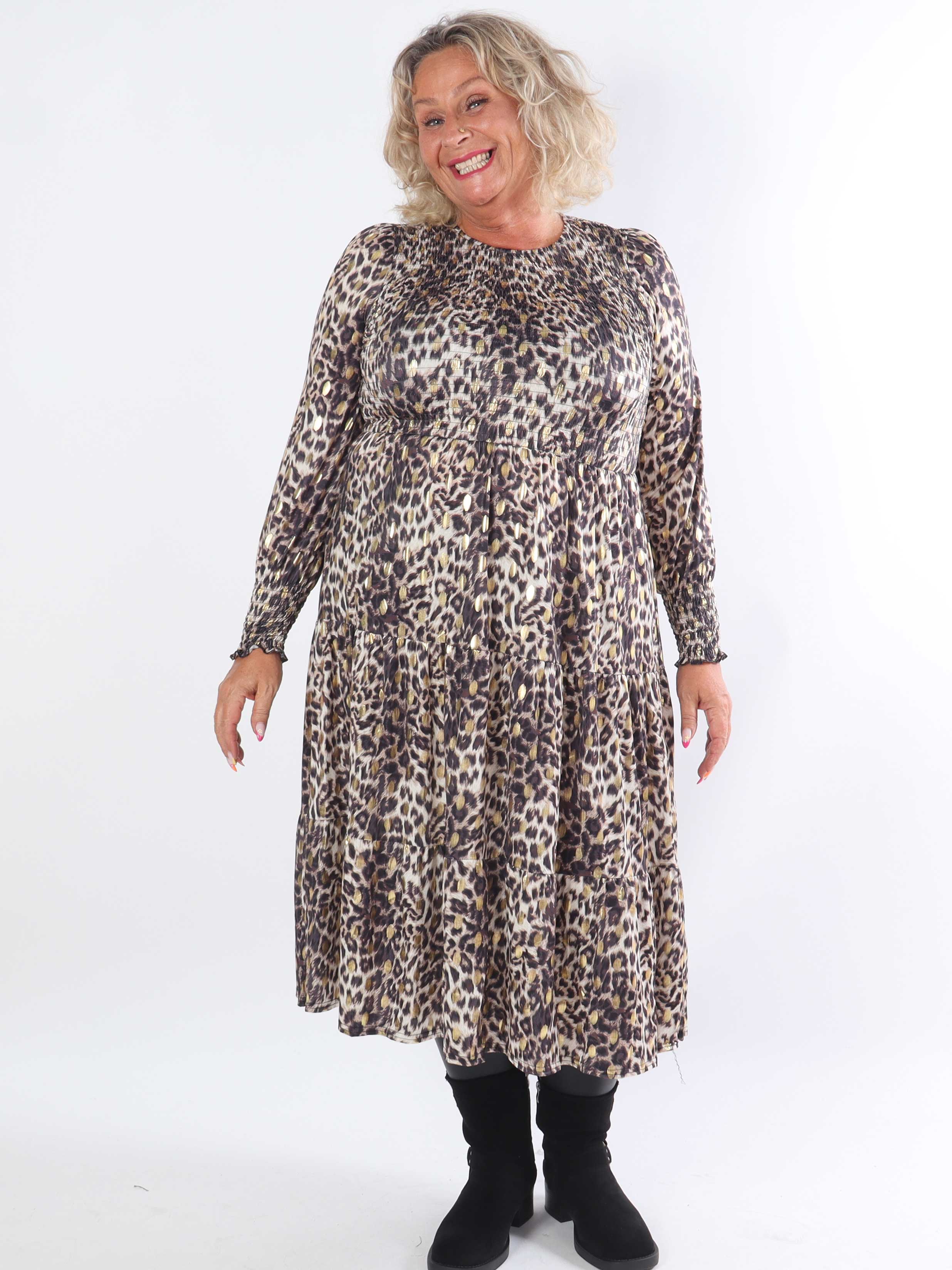 Kelly Animal Long - Elastisk klänning i plusstorlek med smock över bröstet