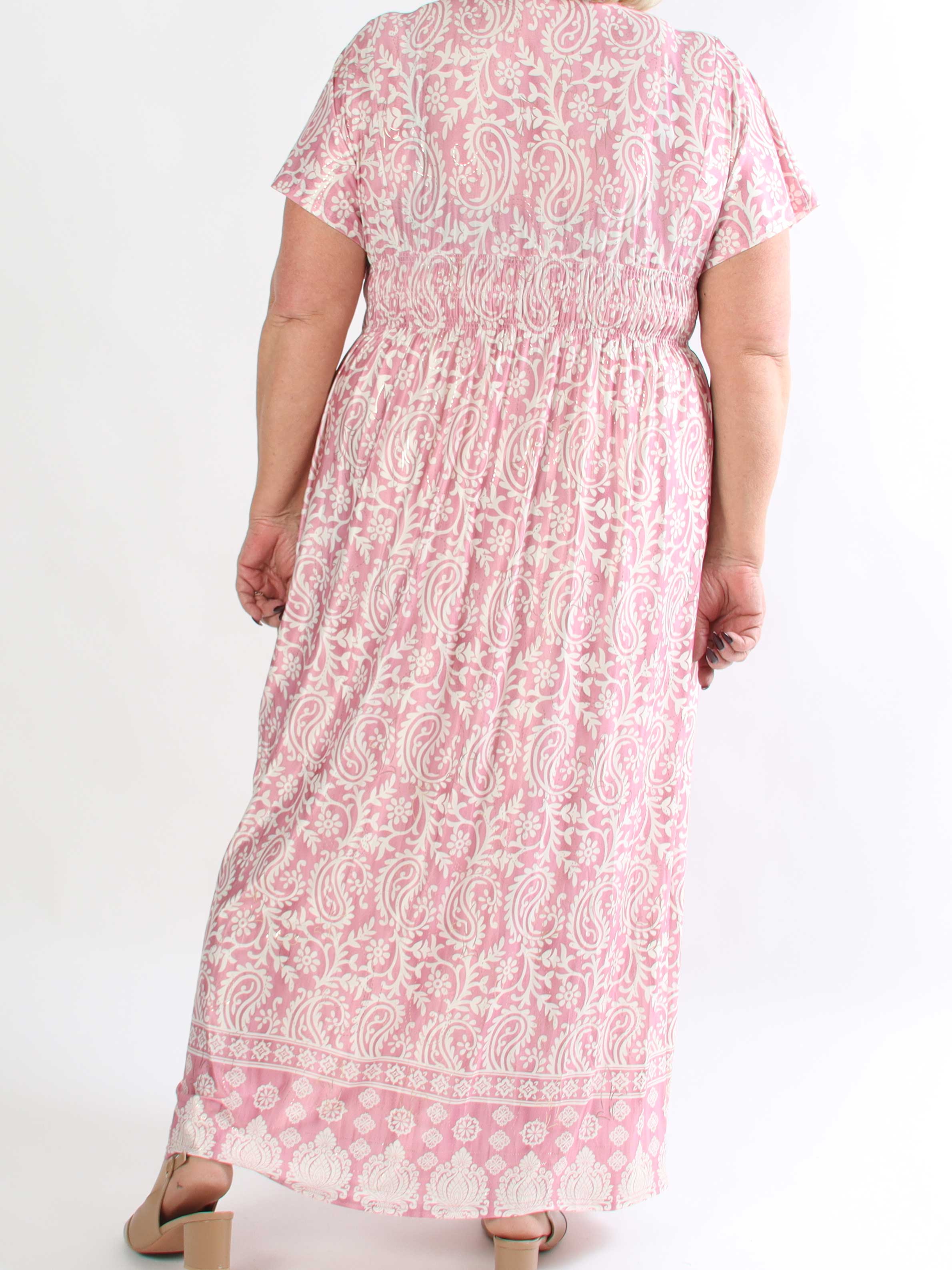 Pams Boteh - Lång stretchig mönstrad plus size klänning med fickor