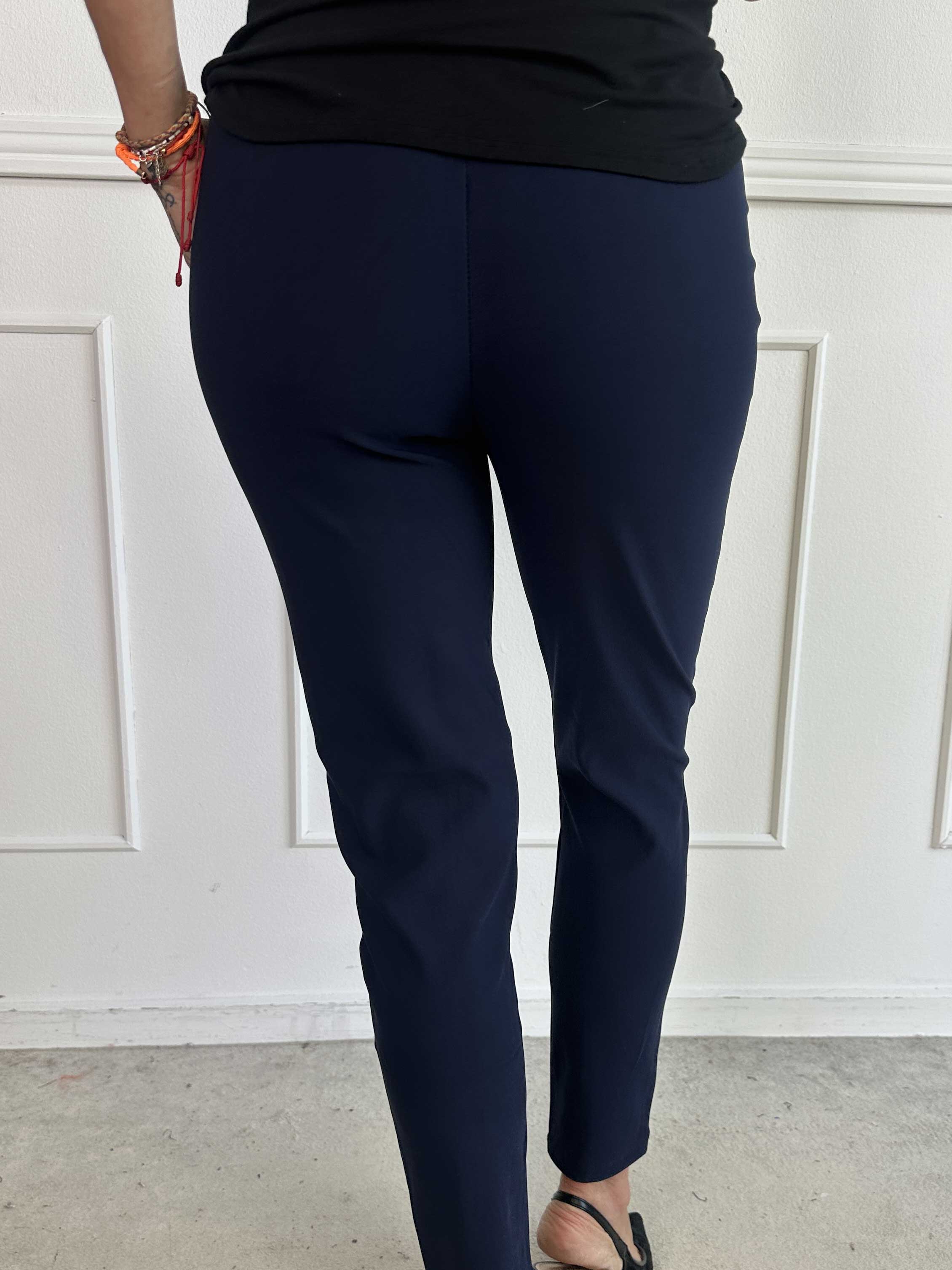 Jolie - Mjuka elastiska leggings med guldknappar