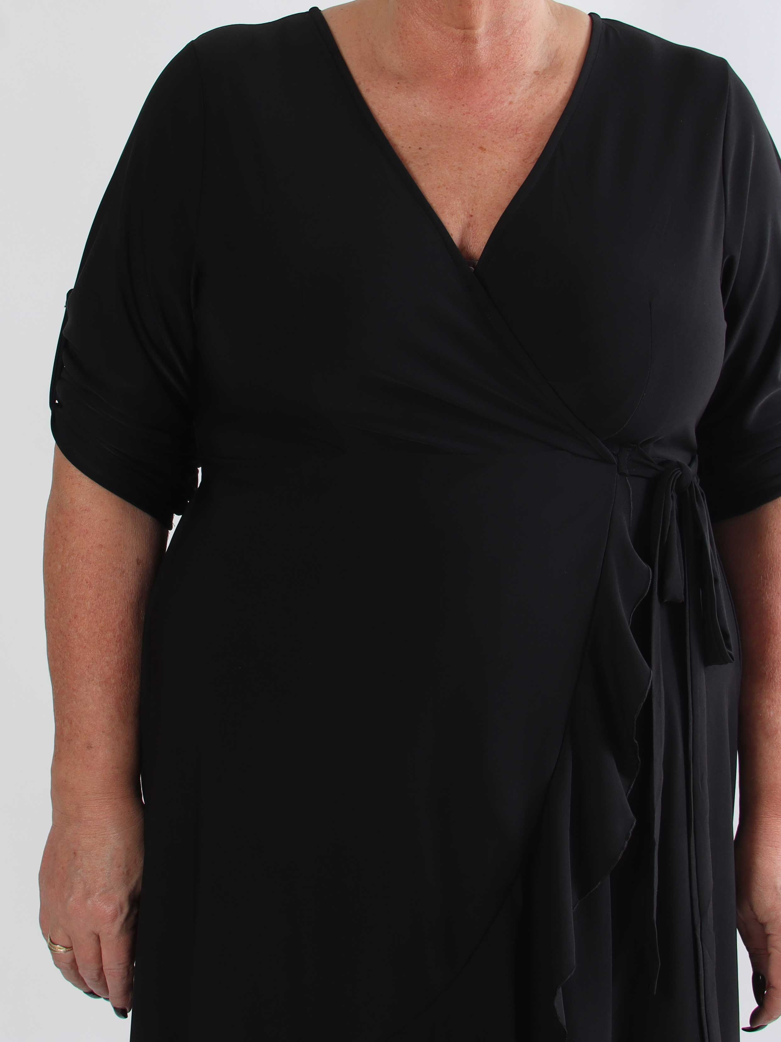 Savina Plain - Stretchig långärmad plus size omlottklänning