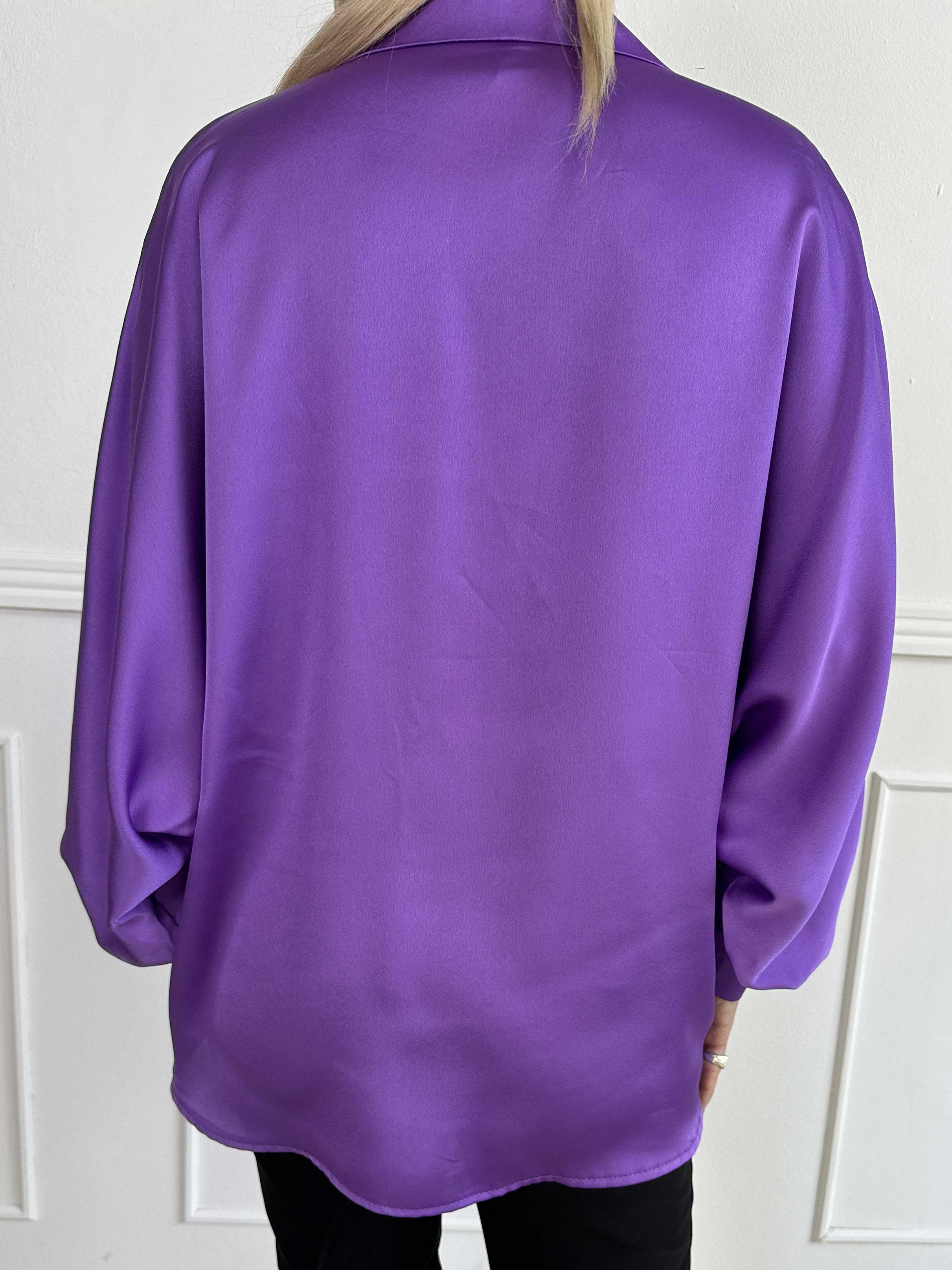 Feliciti - Shiny skjorta med fladdermusärmar