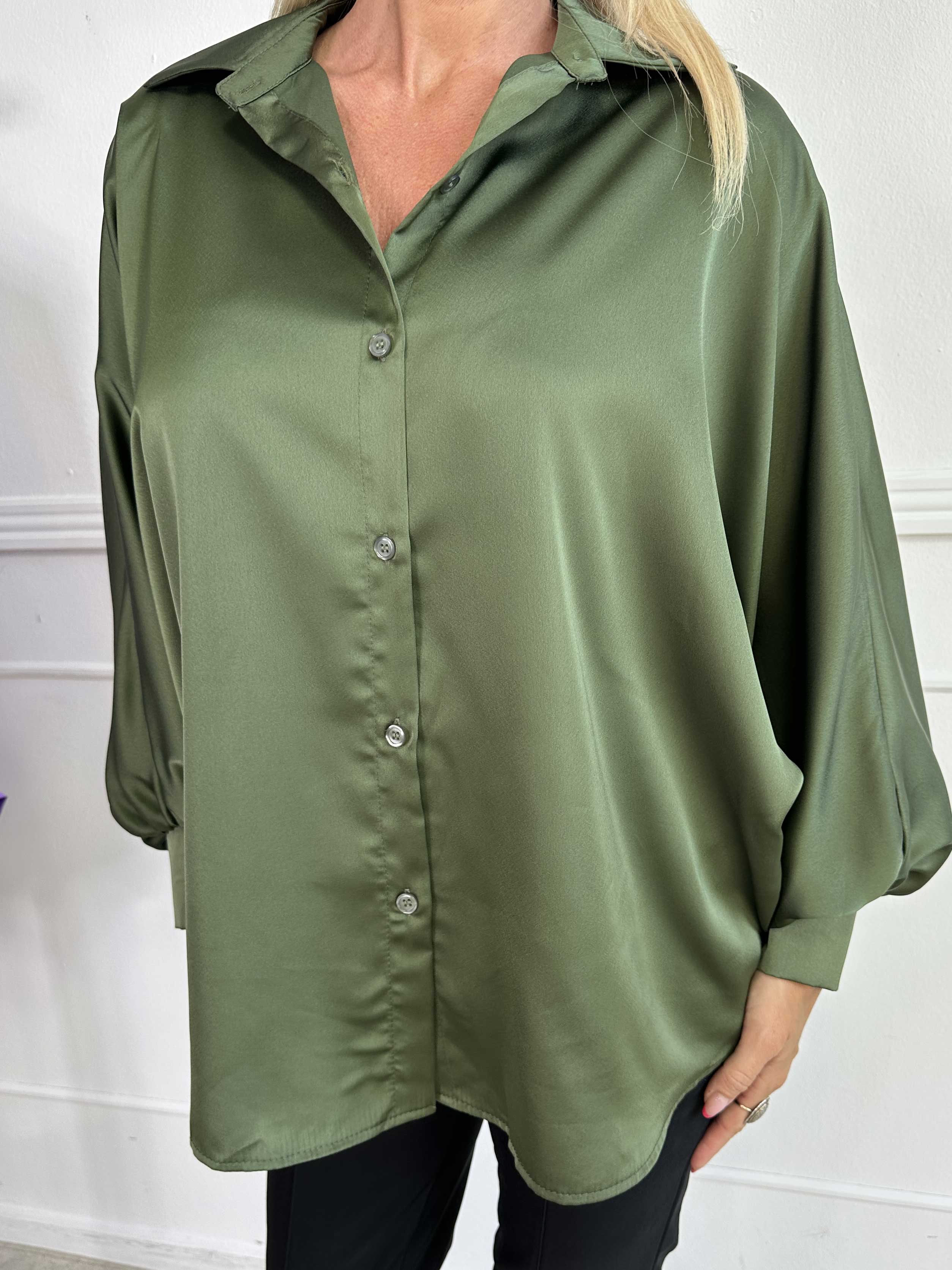 Feliciti - Shiny skjorta med fladdermusärmar