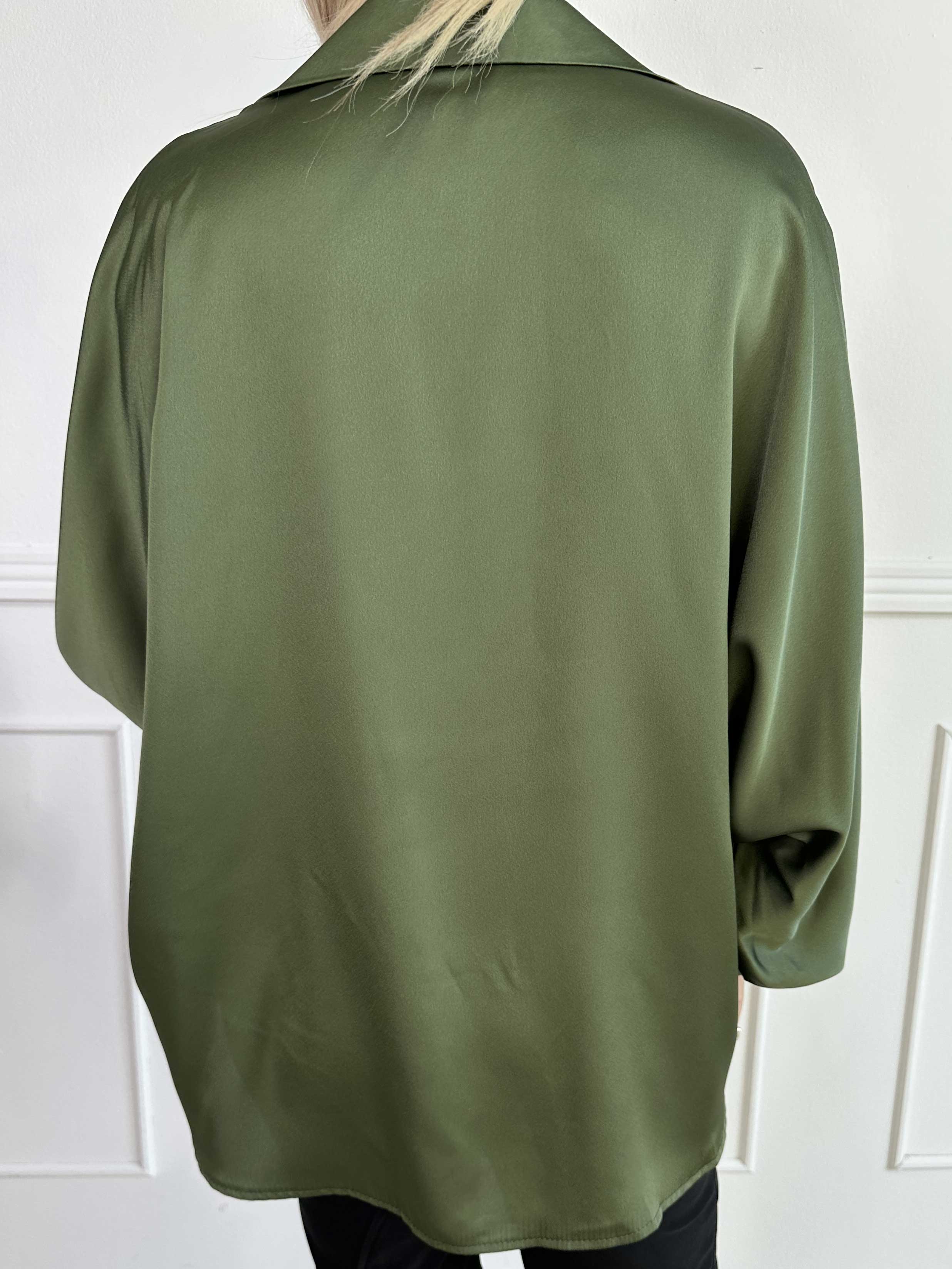 Feliciti - Shiny skjorta med fladdermusärmar