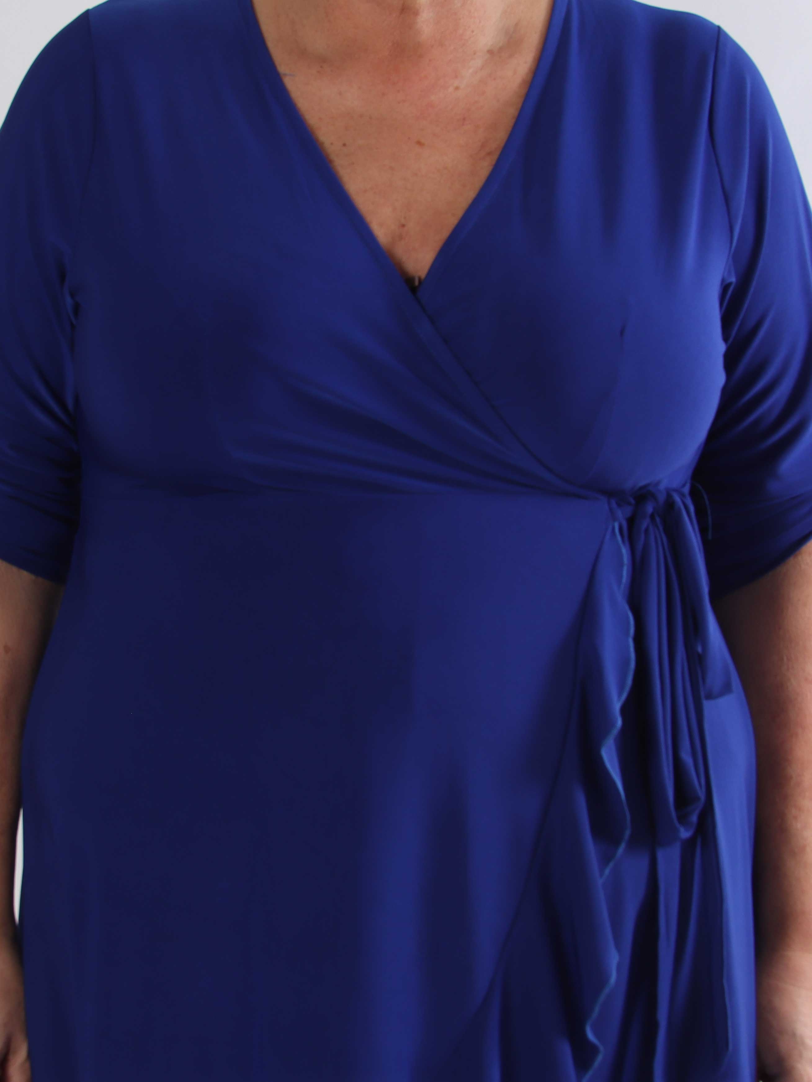 Savina Plain - Stretchig långärmad plus size omlottklänning