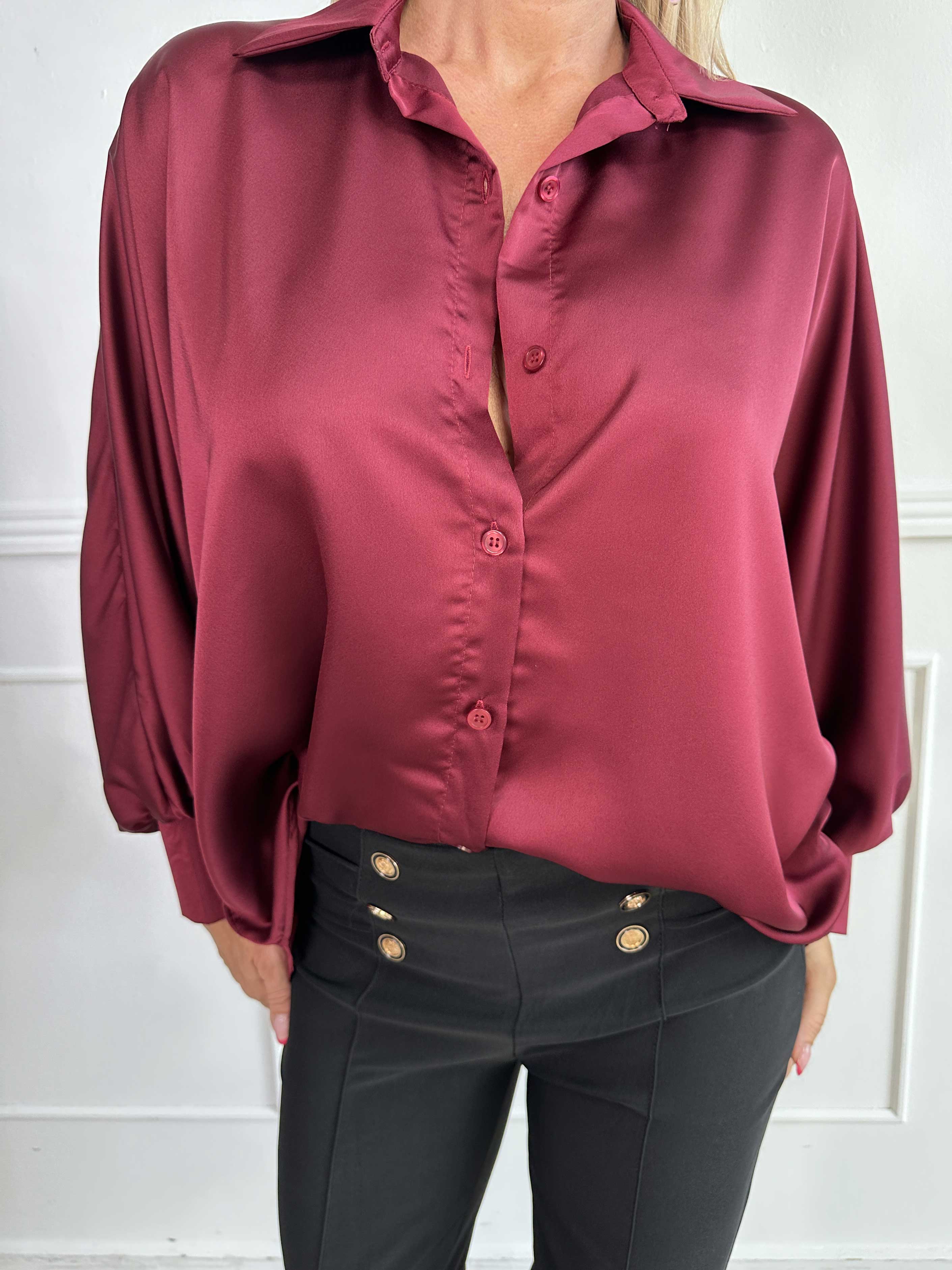 Feliciti - Shiny skjorta med fladdermusärmar