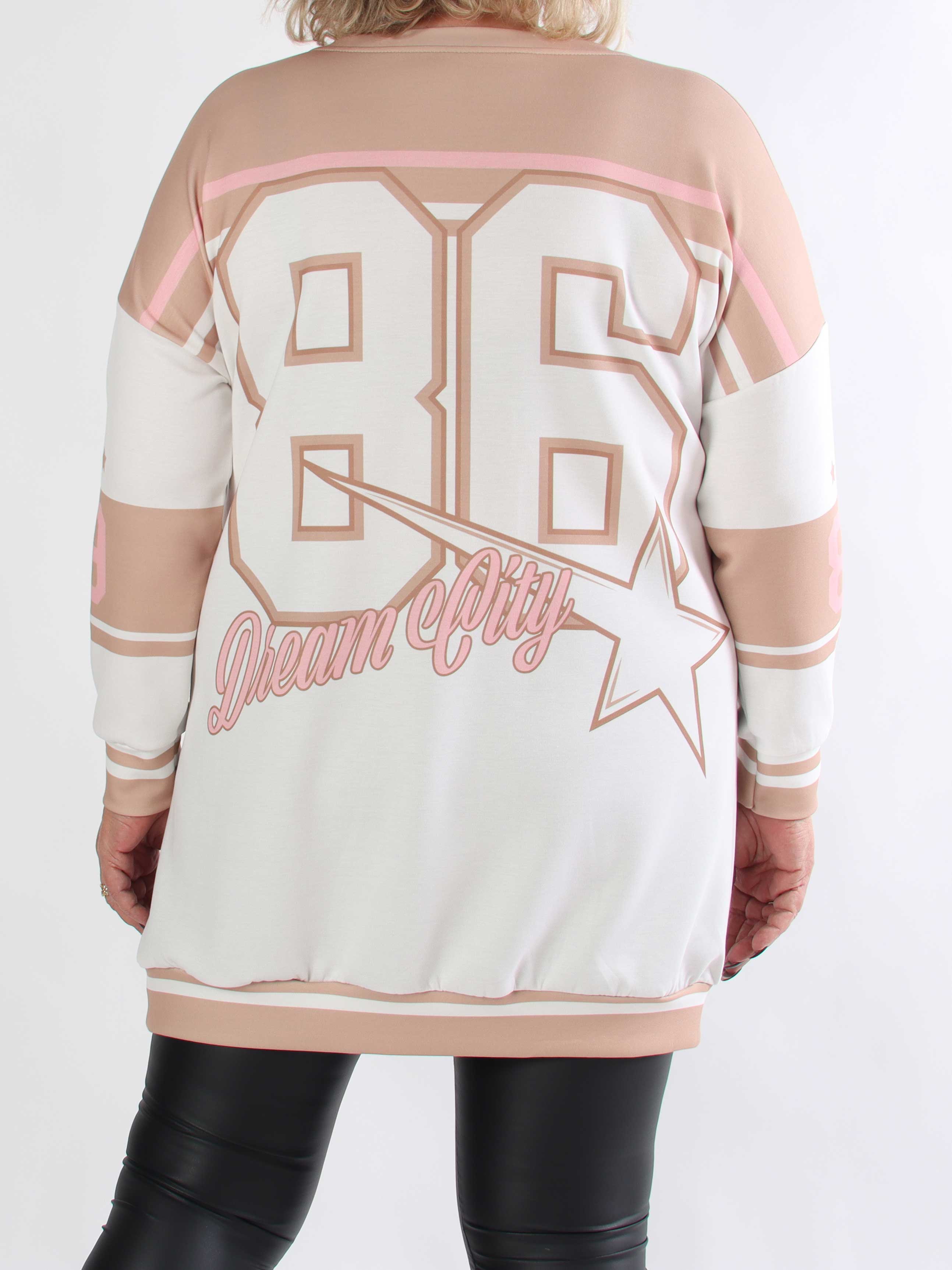 Rosaria - Plus size joggingklänning med New York-motiv på bröstet