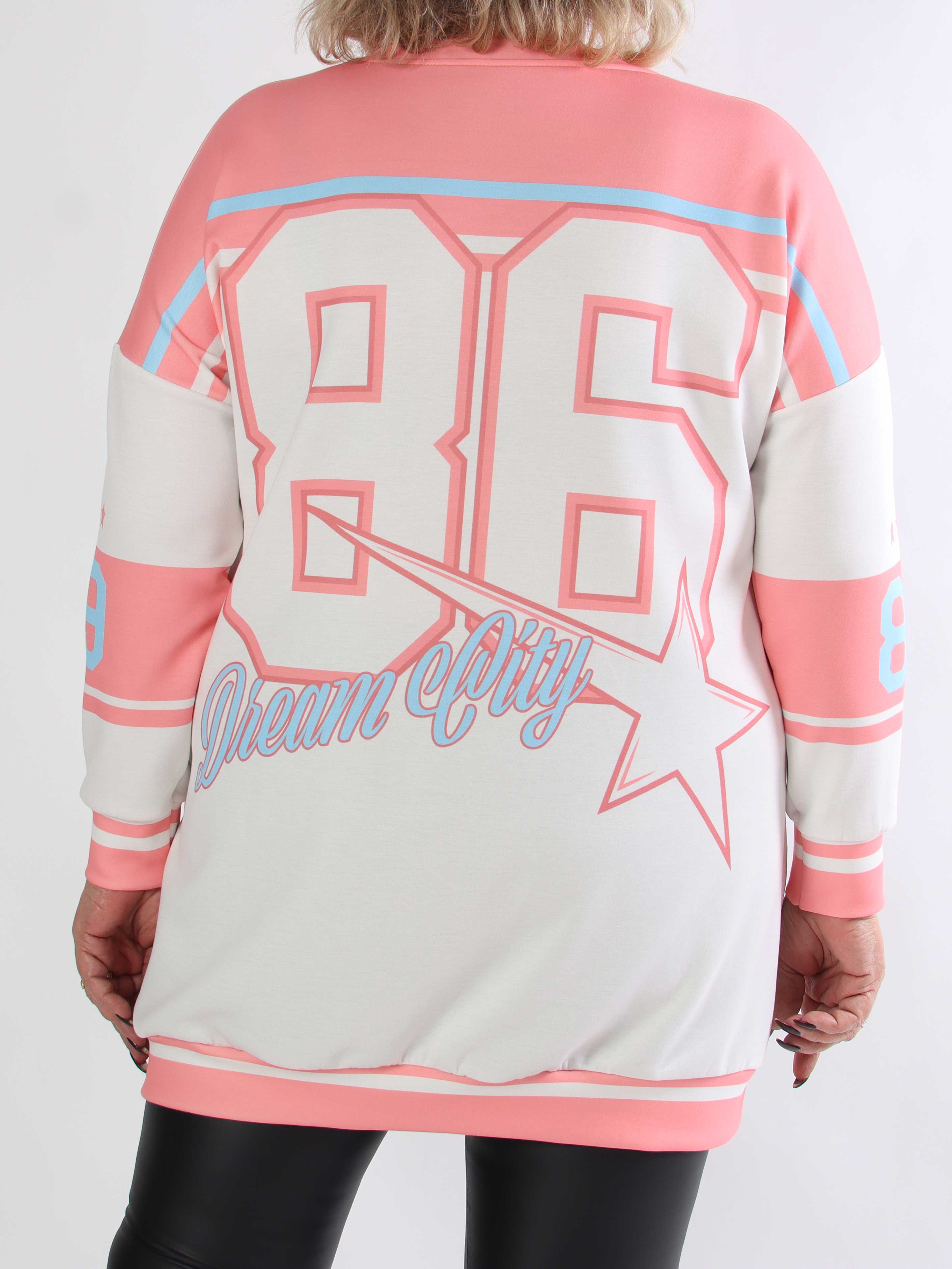 Rosaria - Plus size joggingklänning med New York-motiv på bröstet