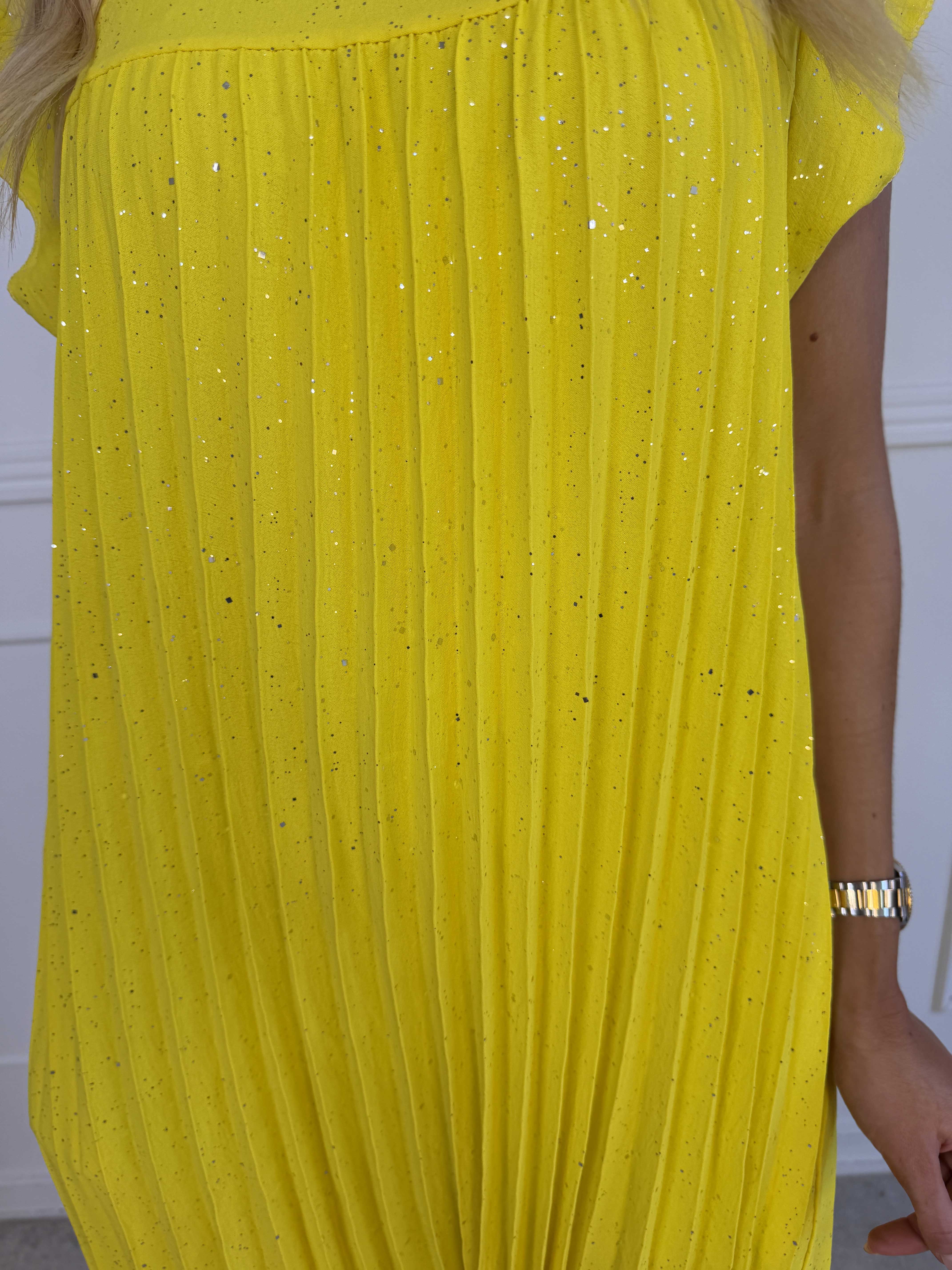 Nancy Glitter - Lång plus size klänning med veck och fickor