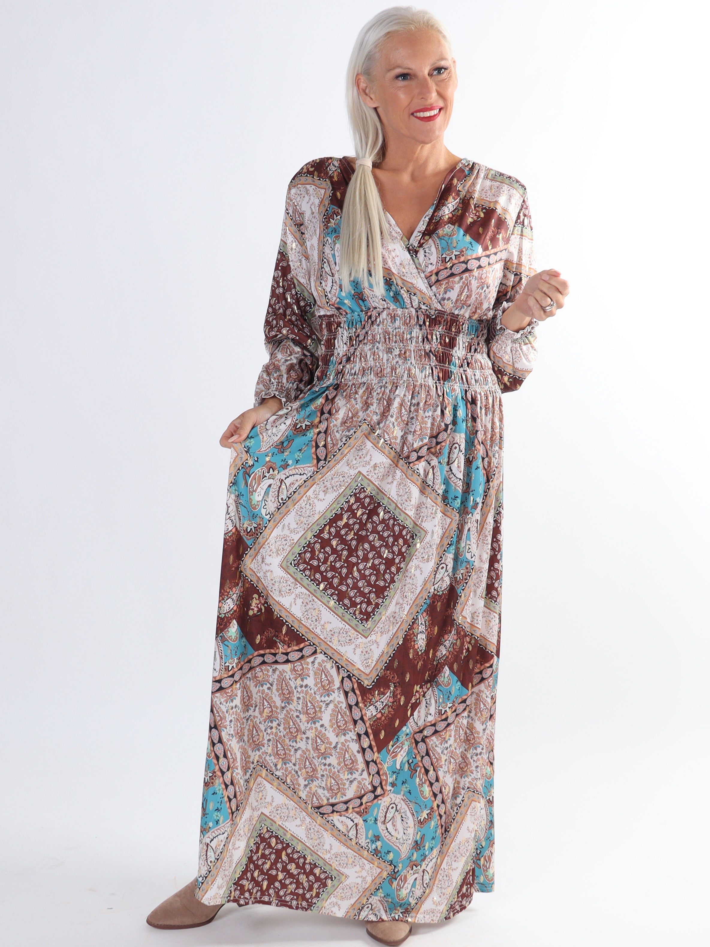 Pams Paisley L/S - Plus size elastisk klänning i skrynkelfritt tyg med långa ärmar