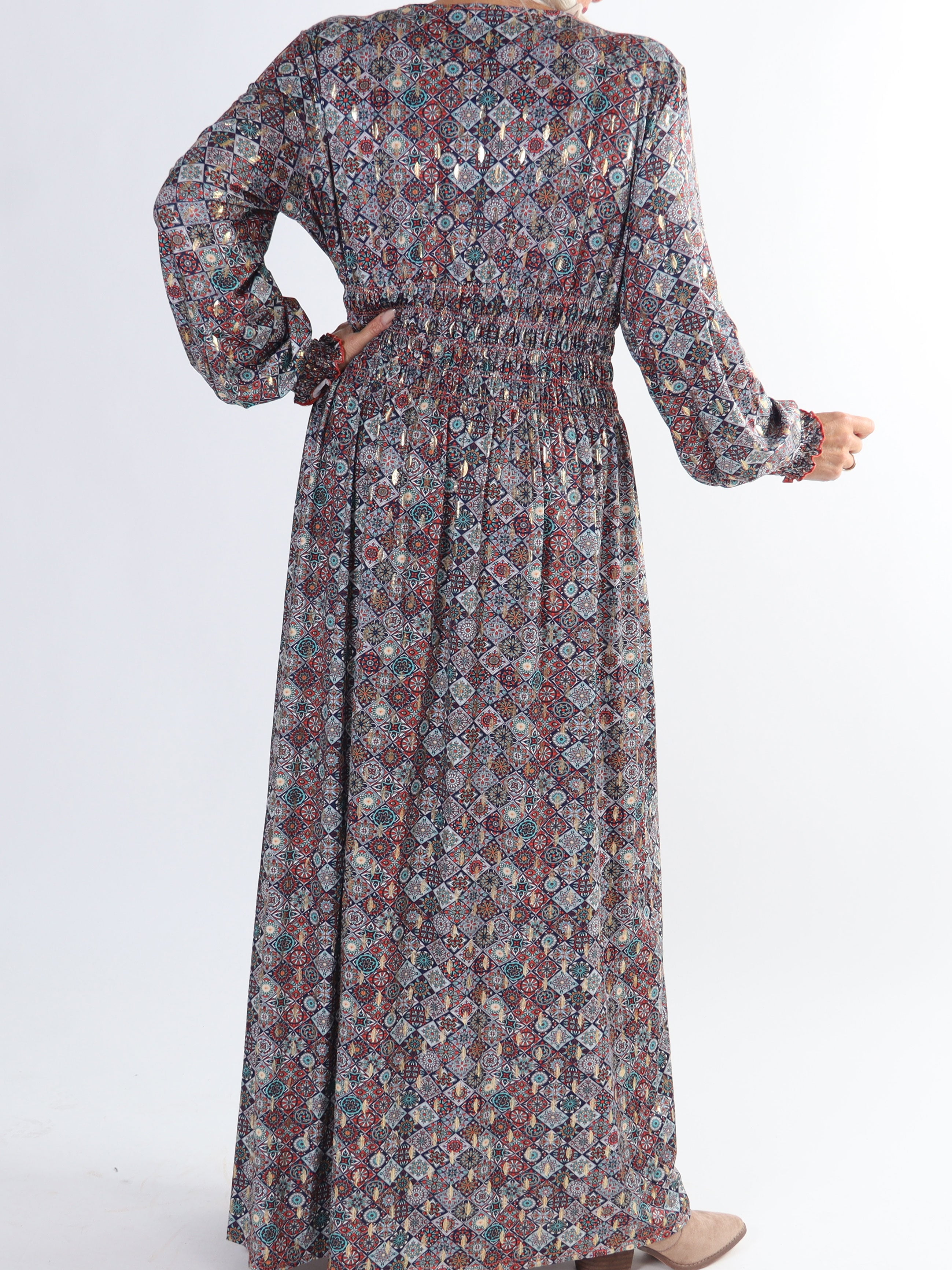 Pams Mosaic L/S - Plus size elastisk klänning i skrynkelfritt tyg med långa ärmar