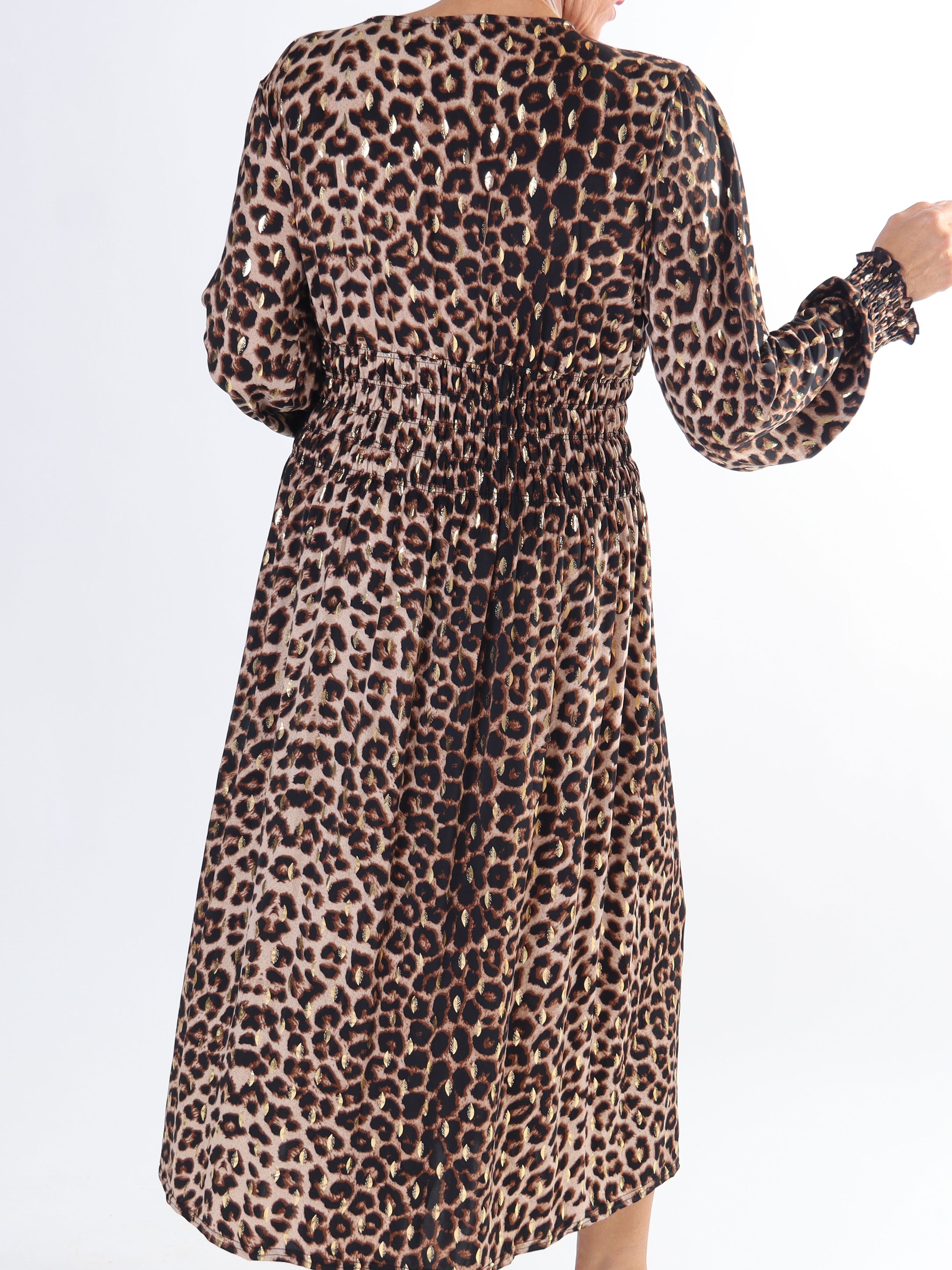 Pams Animal Midi L/S - Plus size elastisk klänning i skrynkelfritt tyg med långa ärmar