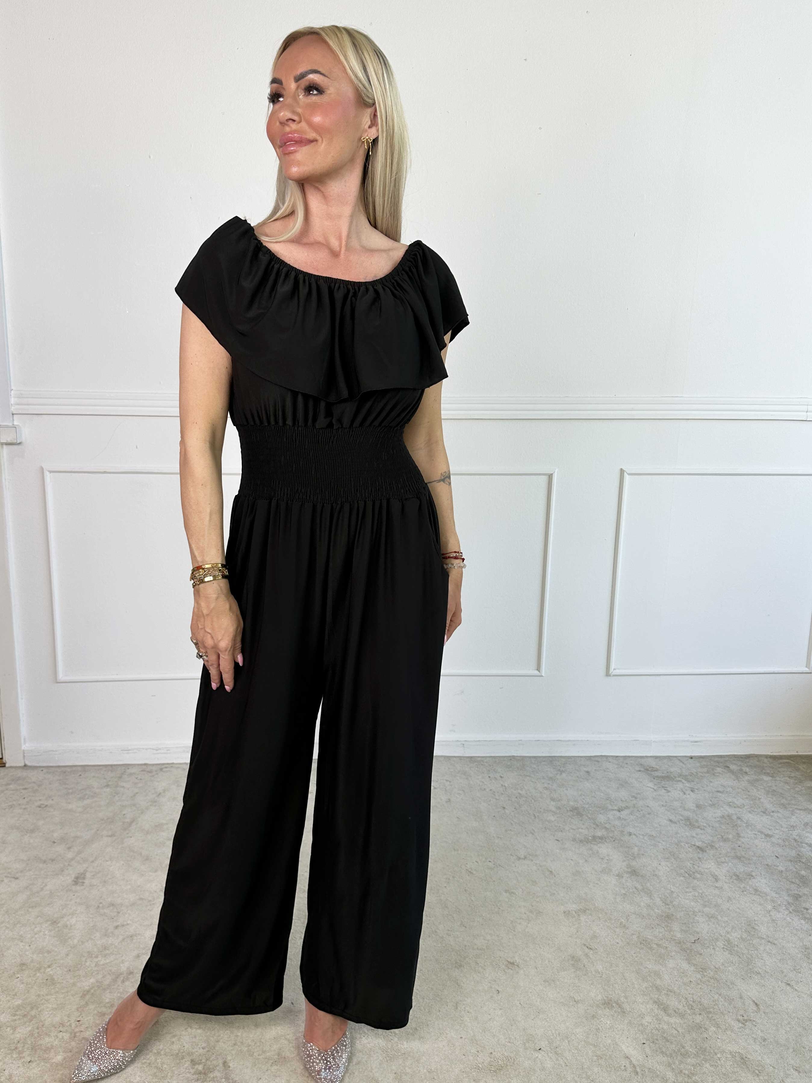 Pams Plain Frill Jumpsuit - Elastisk jumpsuit med smock och volang