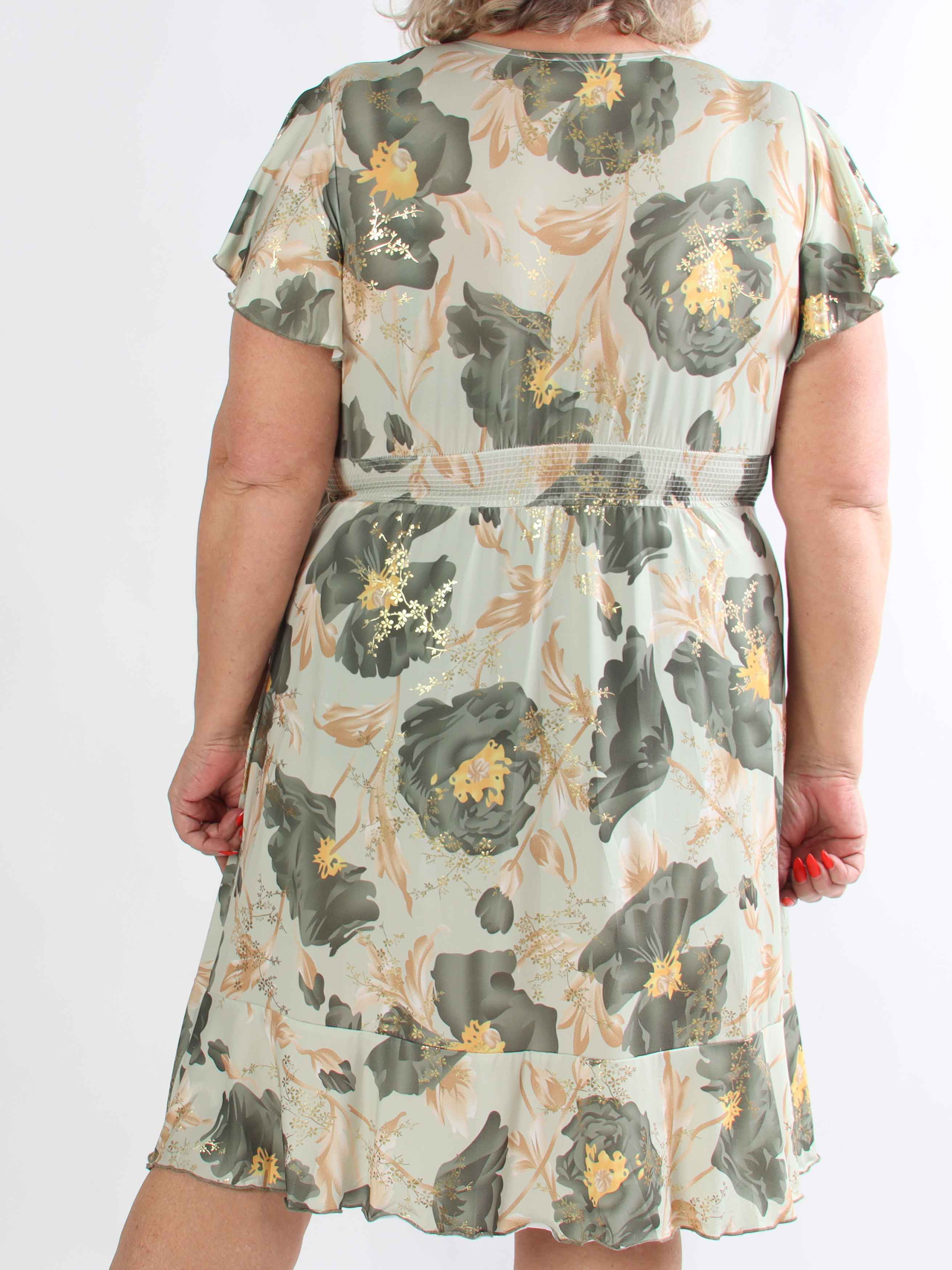 Savina Botanic S/S - Blommig plus size klänning med omlott och volangärmar