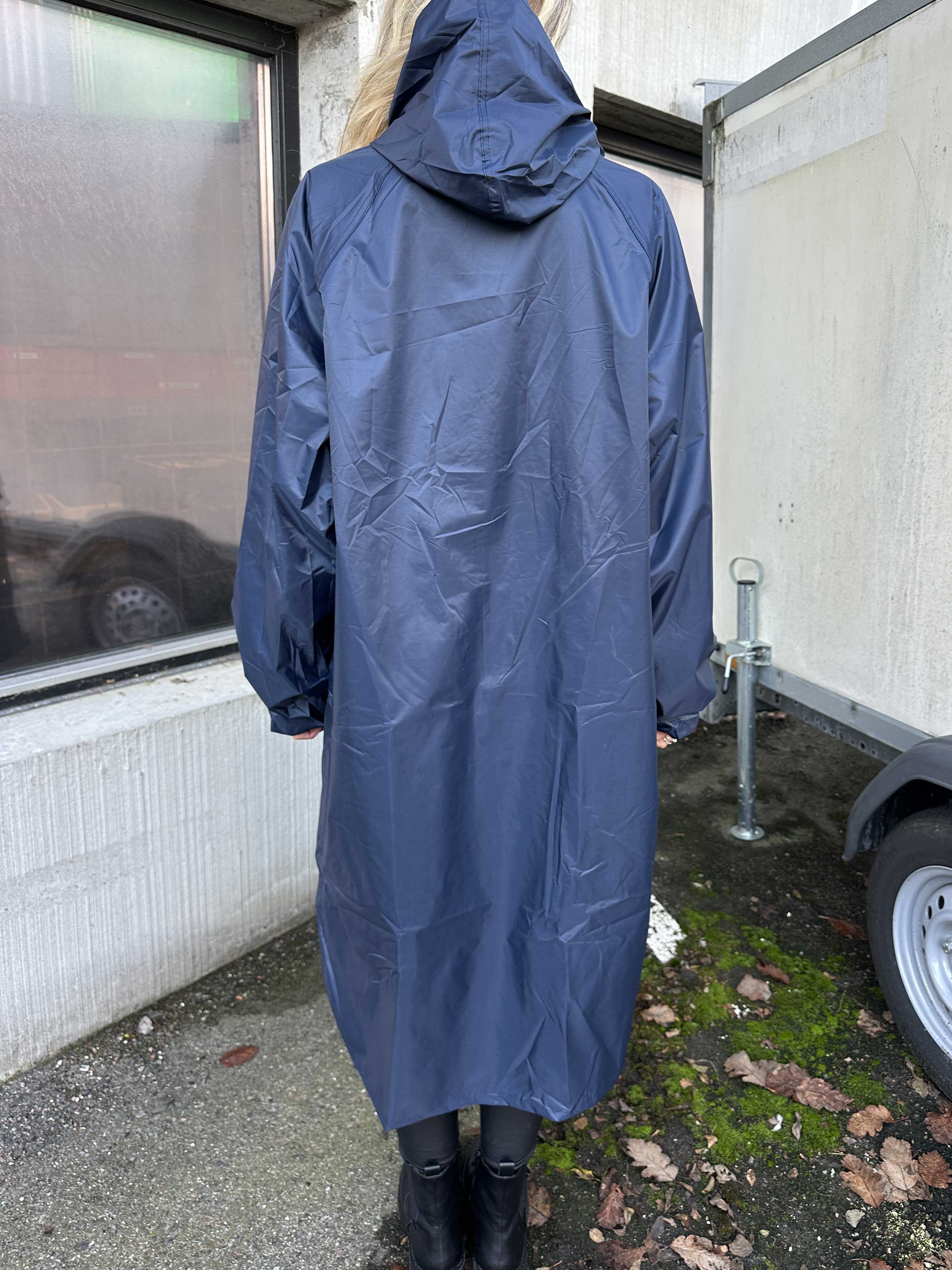 Reina - Regnjacka med huva