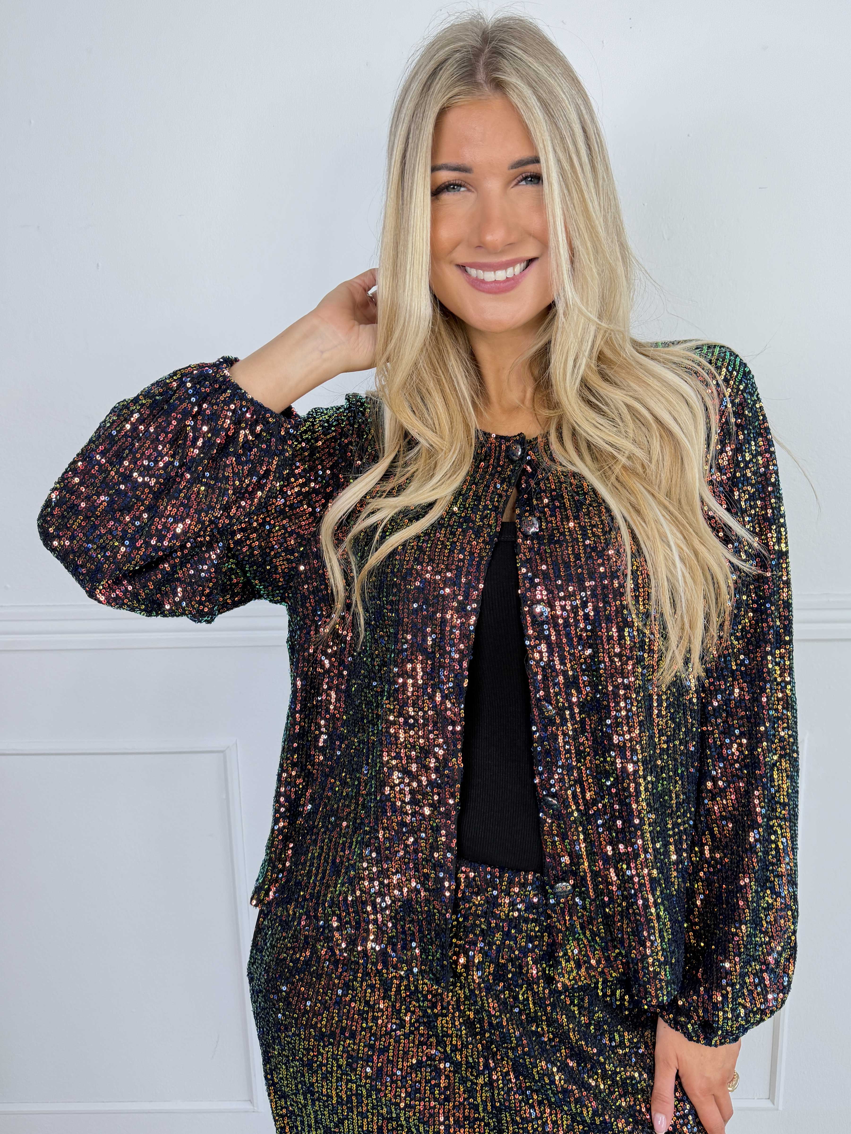 Paige - Paljettkofta i plus size med snygga knutknappar