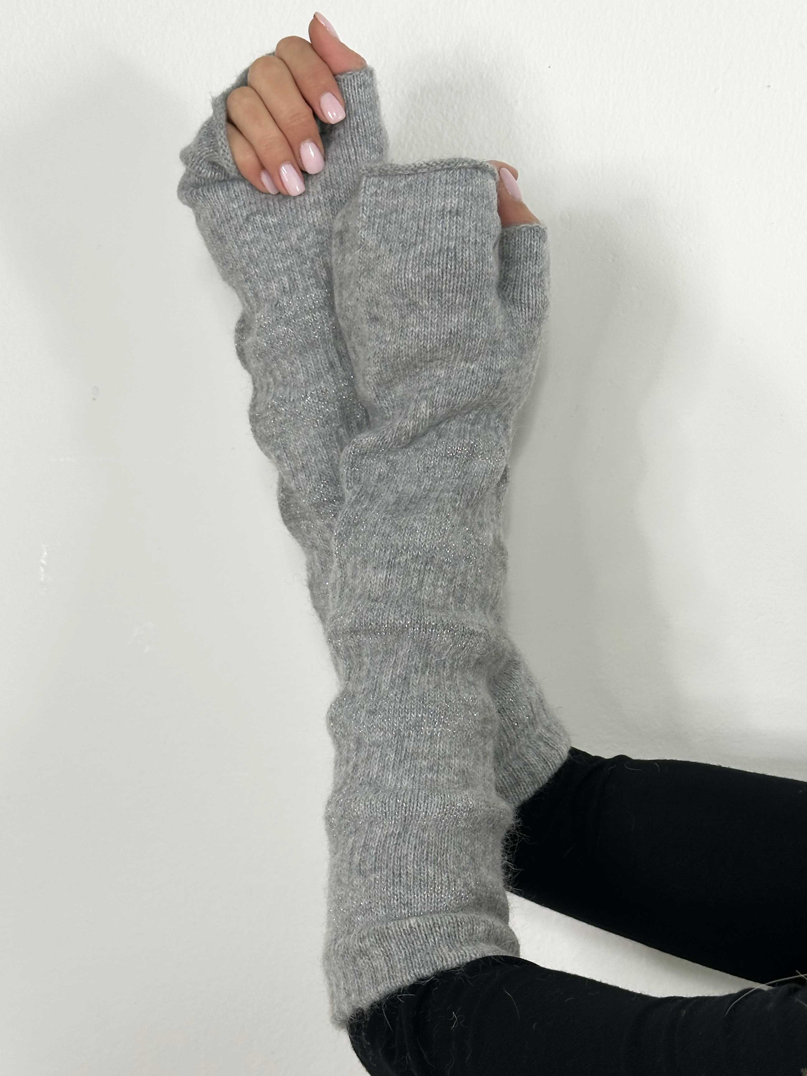 Tacita - Mjuka handskar / armvärmare med glimmertrådar