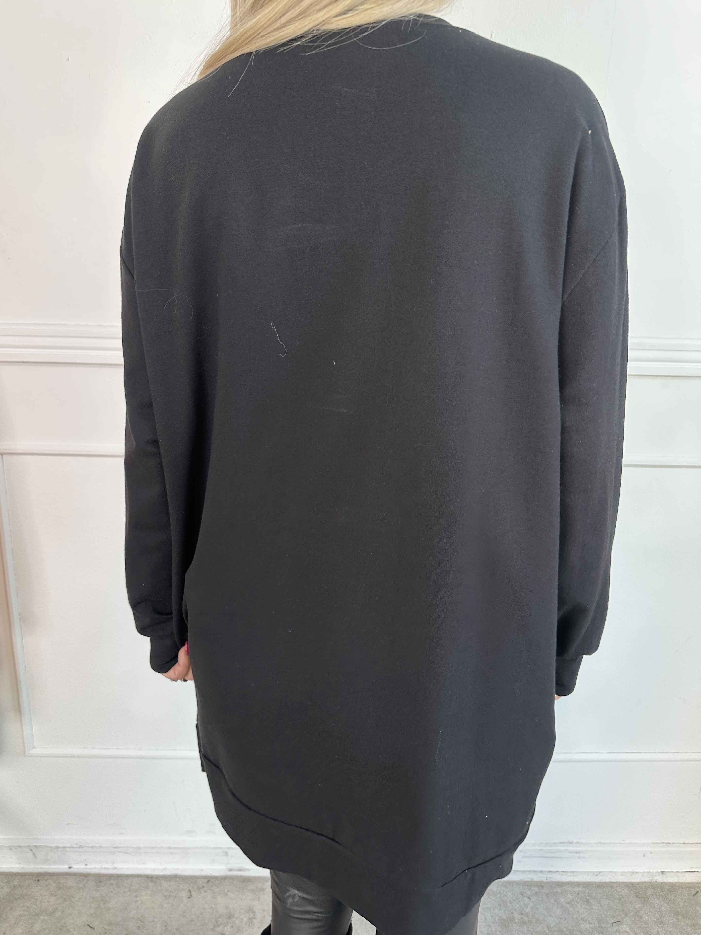 Claudine - Joggingklänning i bomull med texten COPENHAGEN