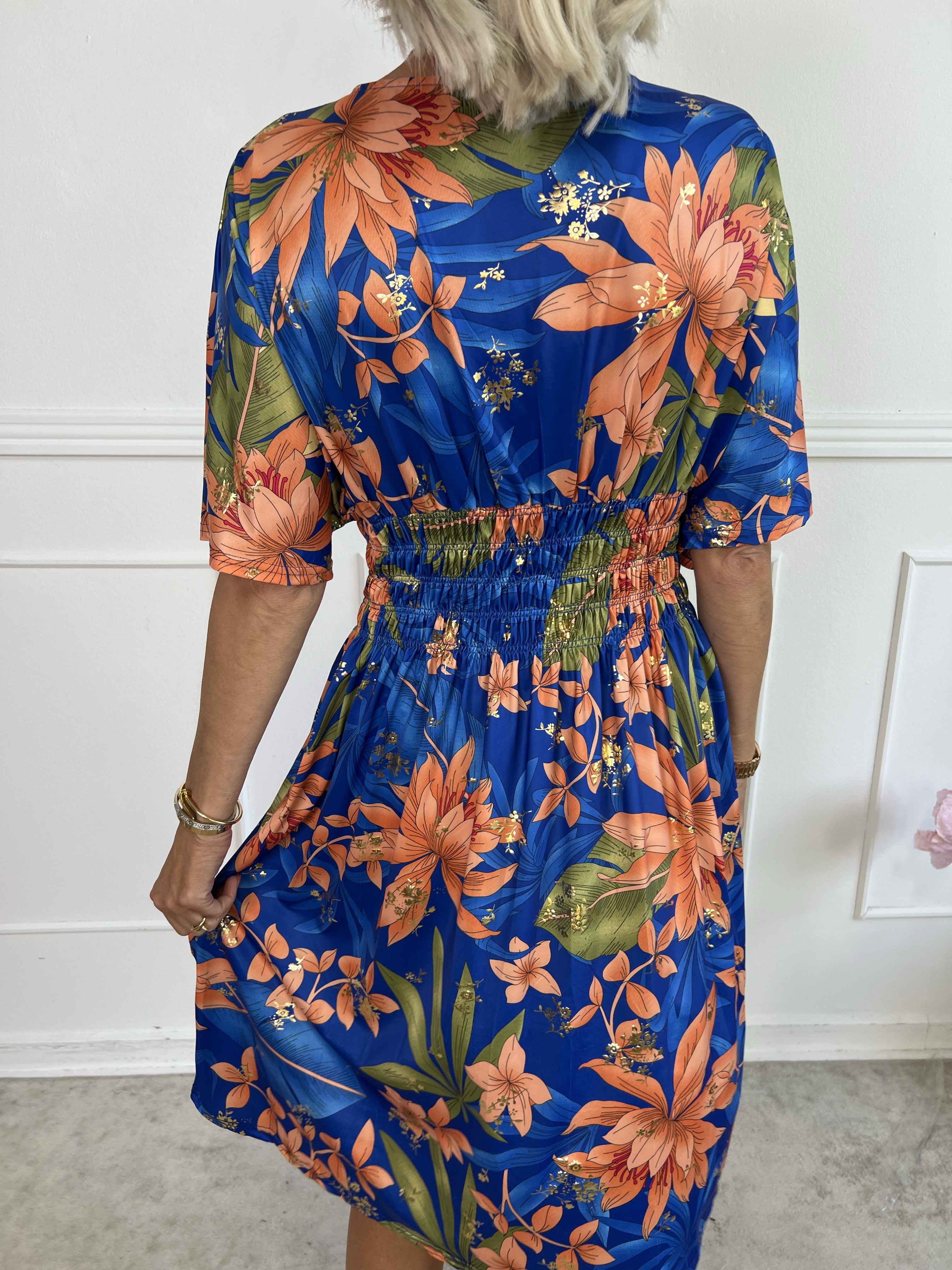 Pams New Leaf Short - Elastisk klänning med färgat blommönster och gulddetaljer