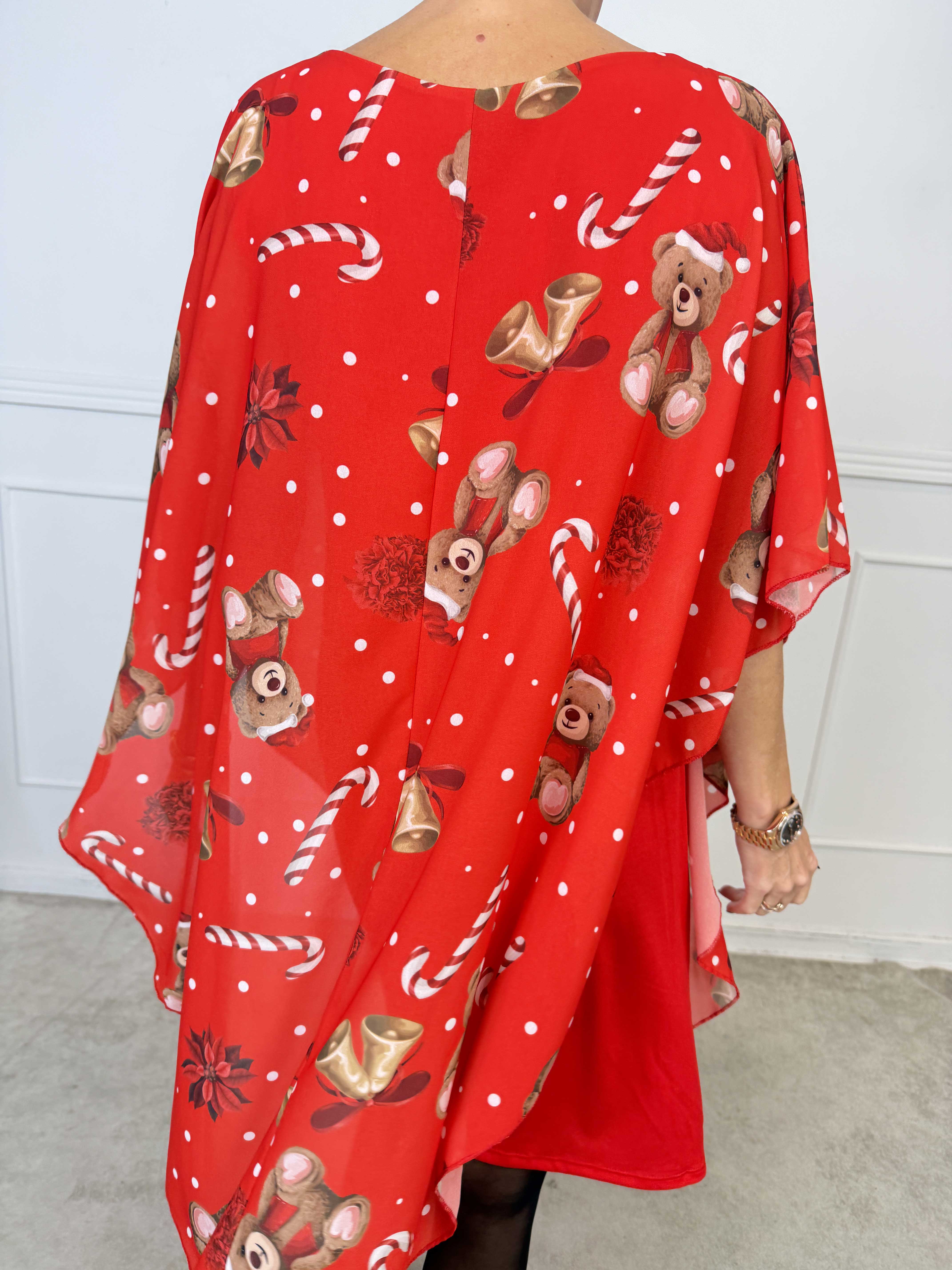 Kenya Kandis - Tunikaklänning i plus size med fina chiffonlager och charmiga julmotiv