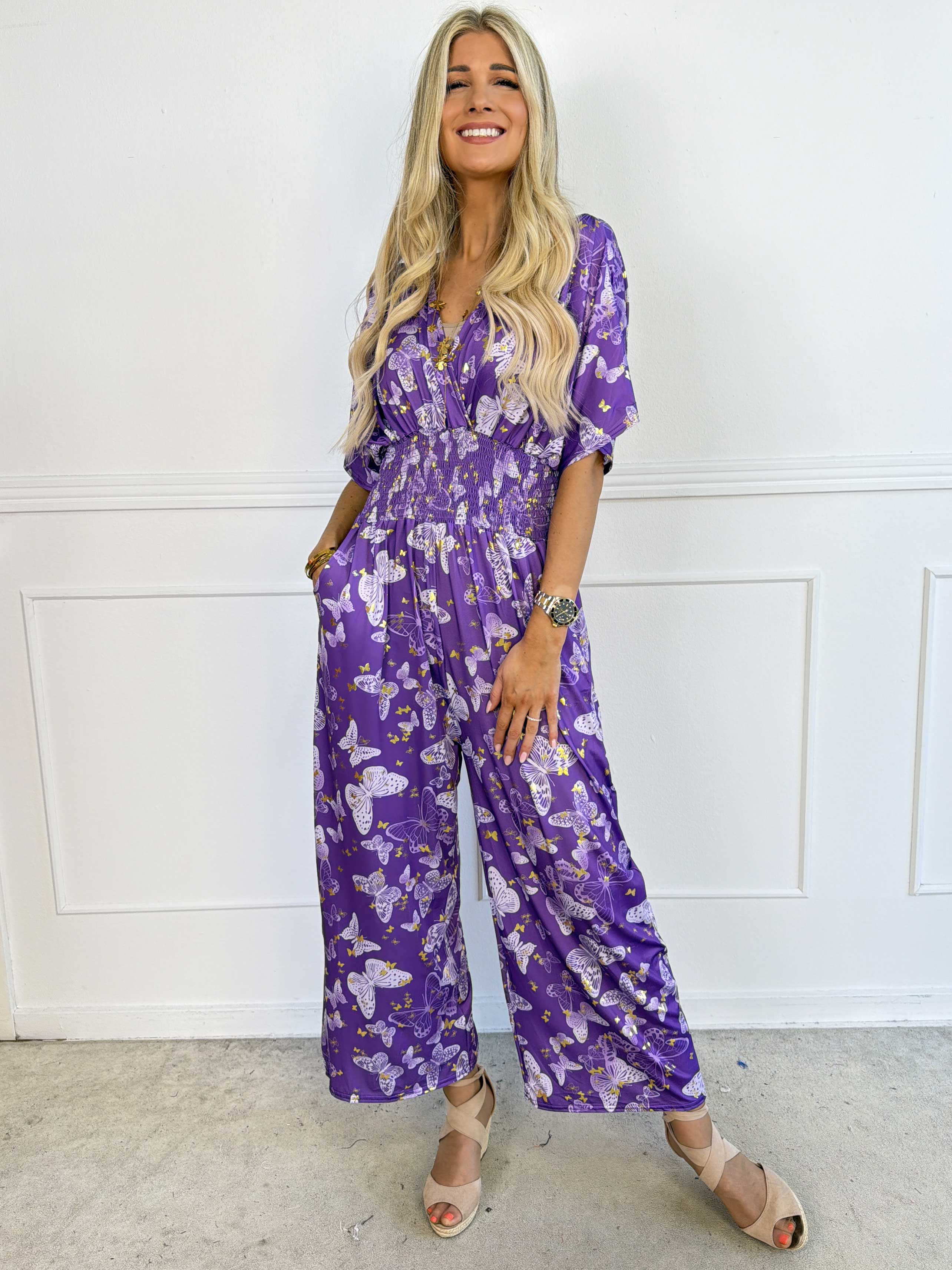 Pams Butterfly Jumpsuit - Elastisk plus size jumpsuit med fjärilsmönster