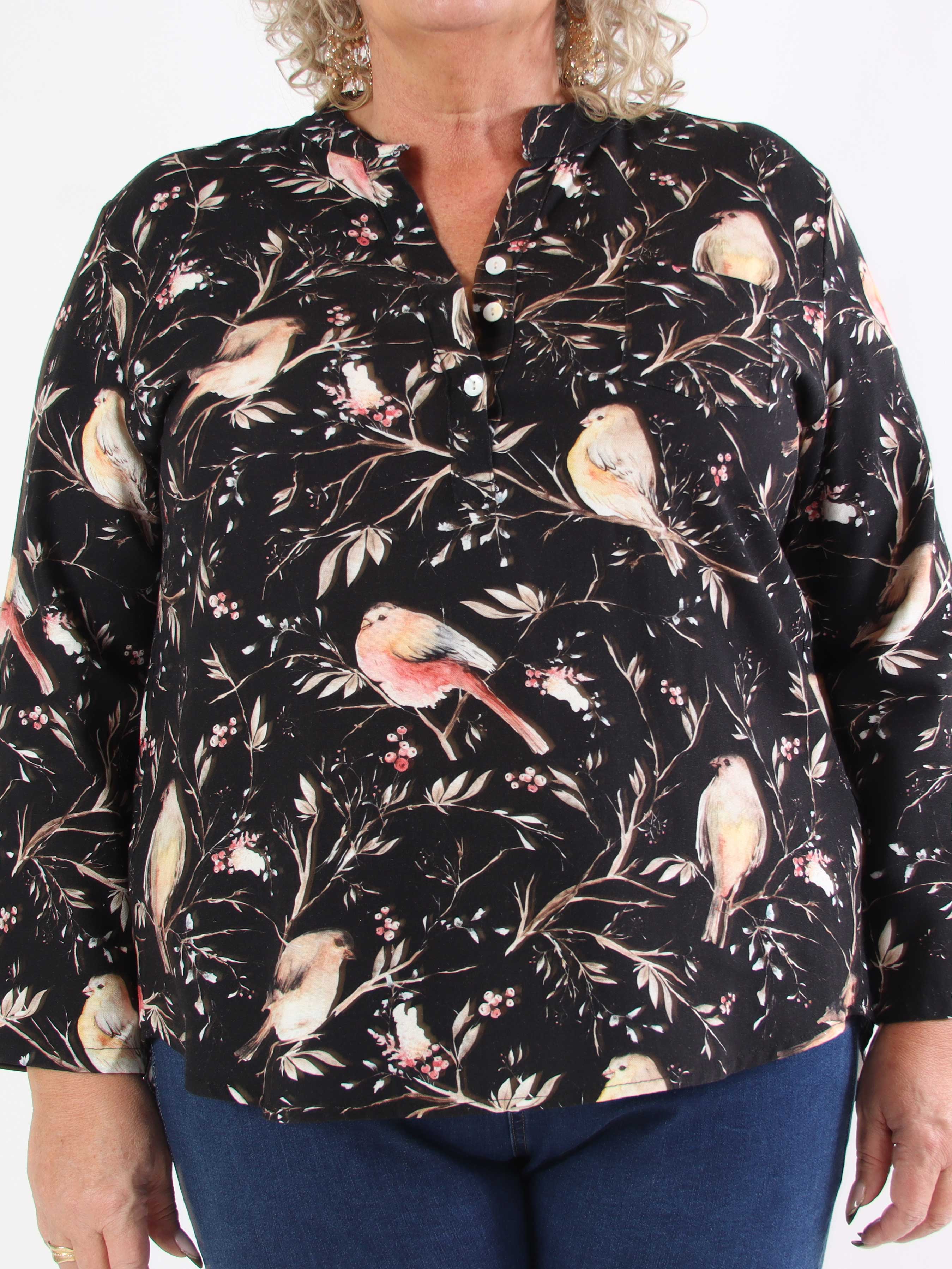 Carmen - Plus size skjorta med fåglar av linne och bomull