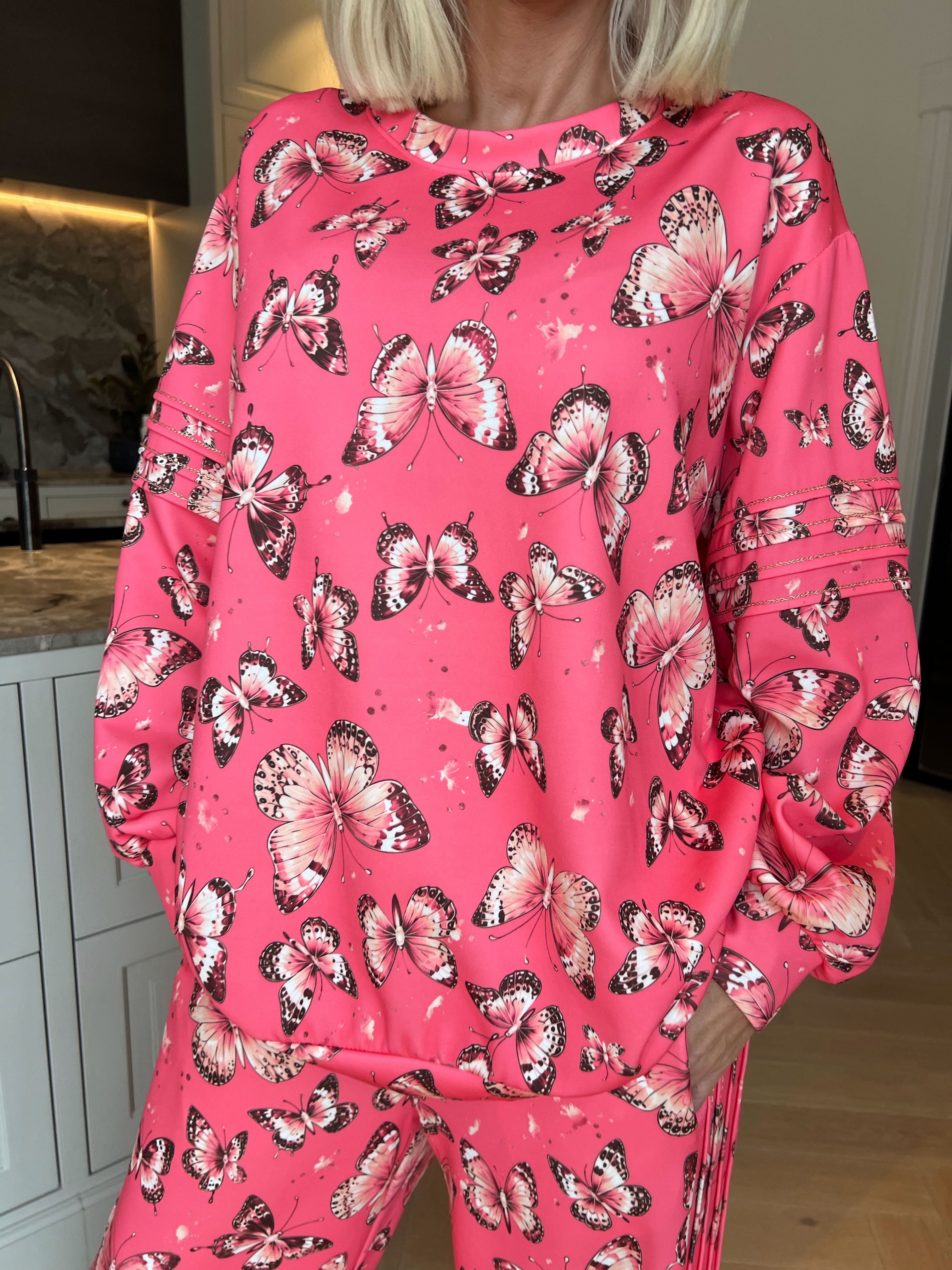 Dream Butterfly - Plus size joggingställ i viskos med fjärilsmönster och gulddetaljer