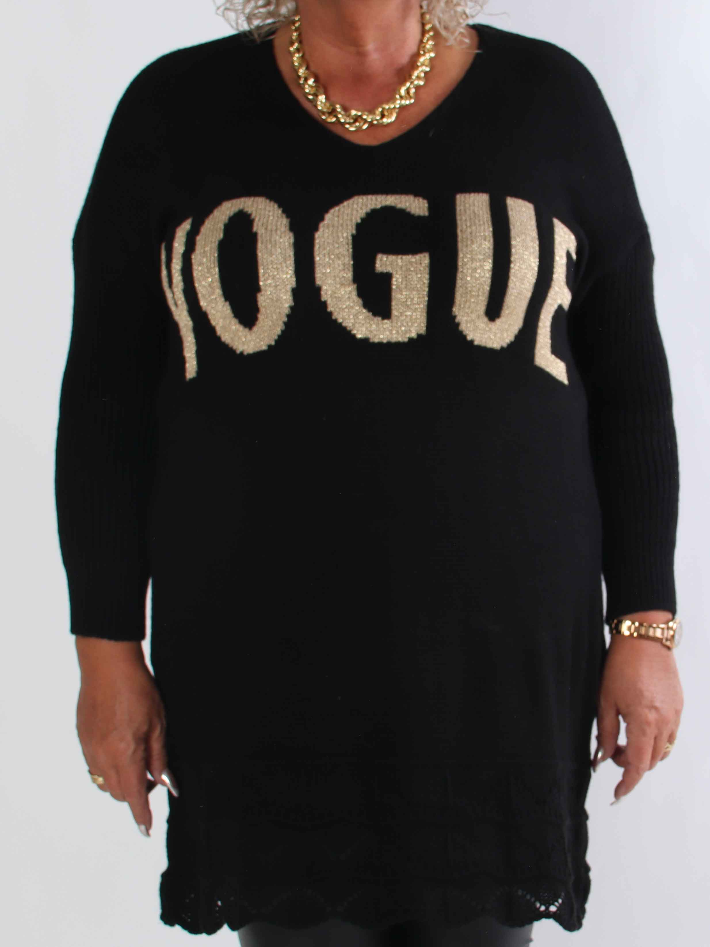 Rebeca Gold - Stickad plus size blus med VOGUE och mönster nedtill