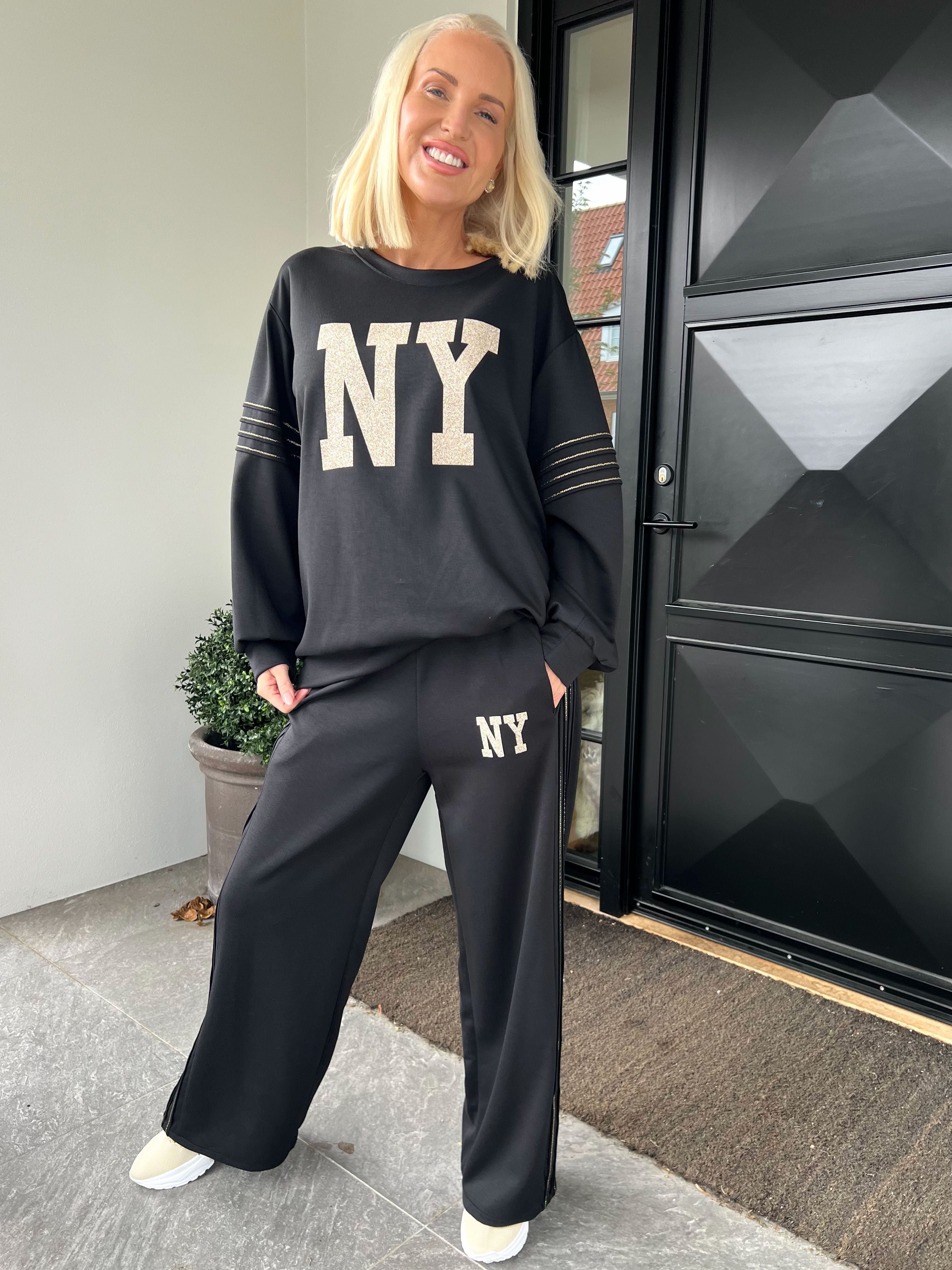 Dream NY – Träningsoverall i viskos med glittrig ”NEW YORK”-text på framsidan