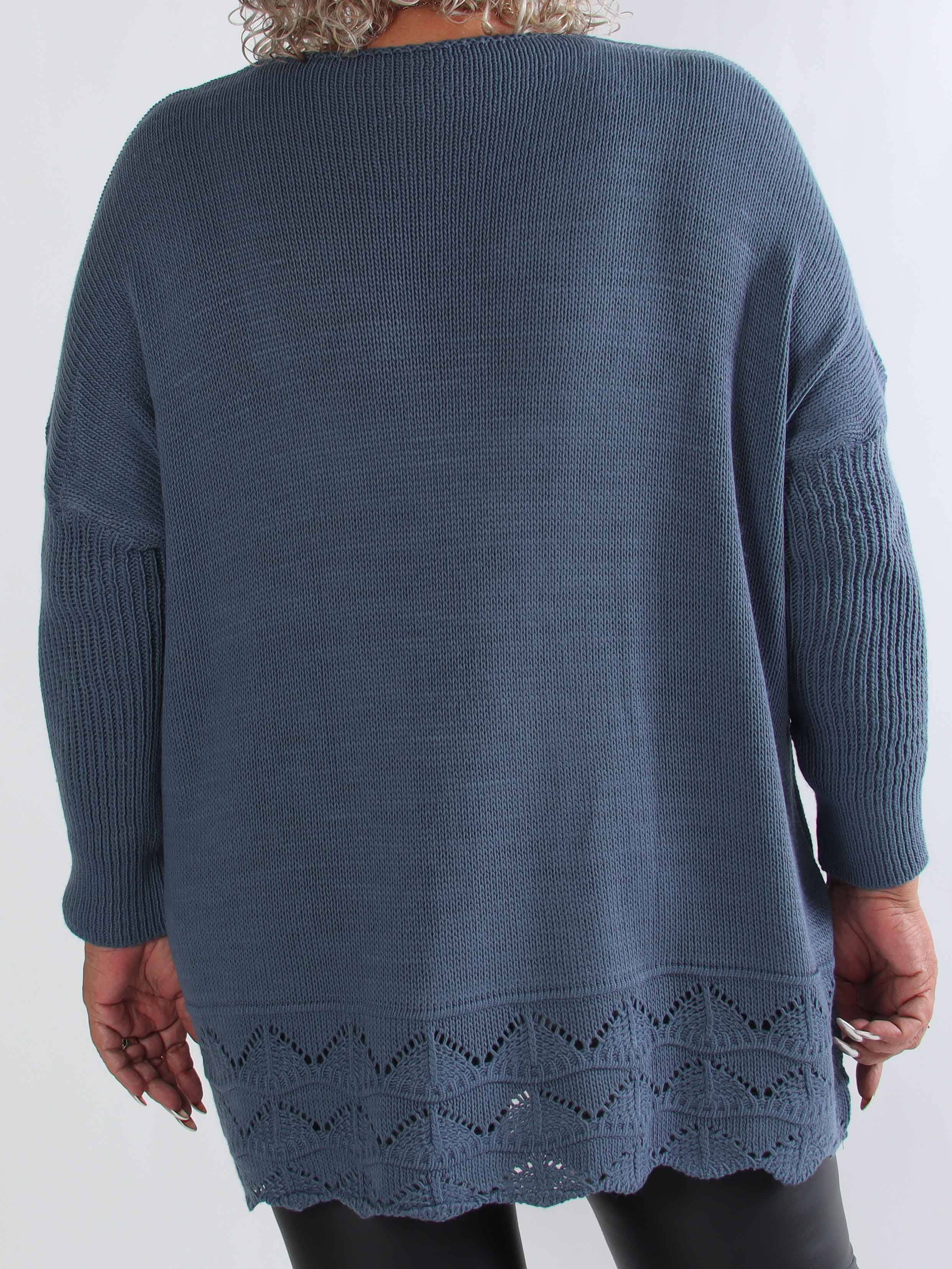 Rebeca - Enfärgad stickad plus size blus med mönster nedtill