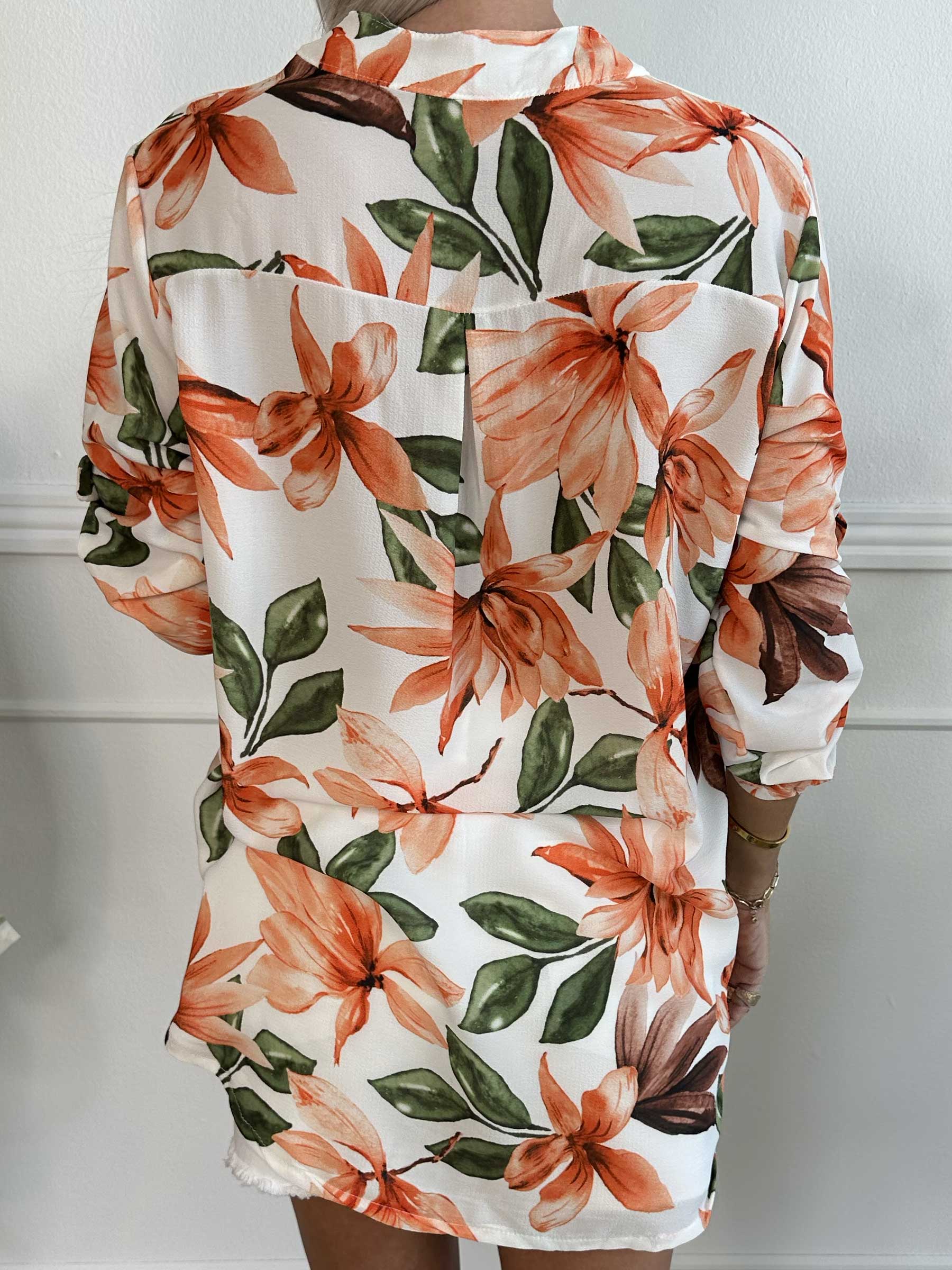 Vanesa Flower - Lätt och luftig tunika med blommönster