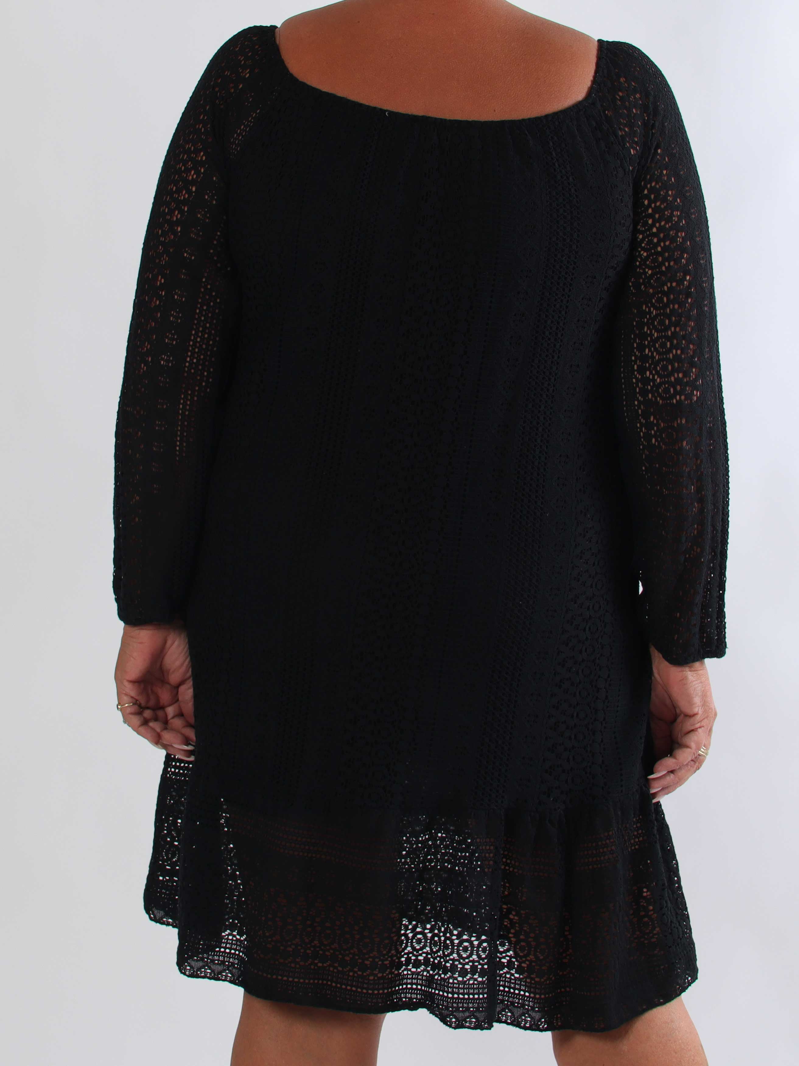 Galateia Long Sleeve – Feminin plus size klänning i mjuk bomullsspets