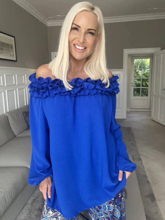 Chili - Finaste plus size tunikan med volanger i halsringningen (bestseller)