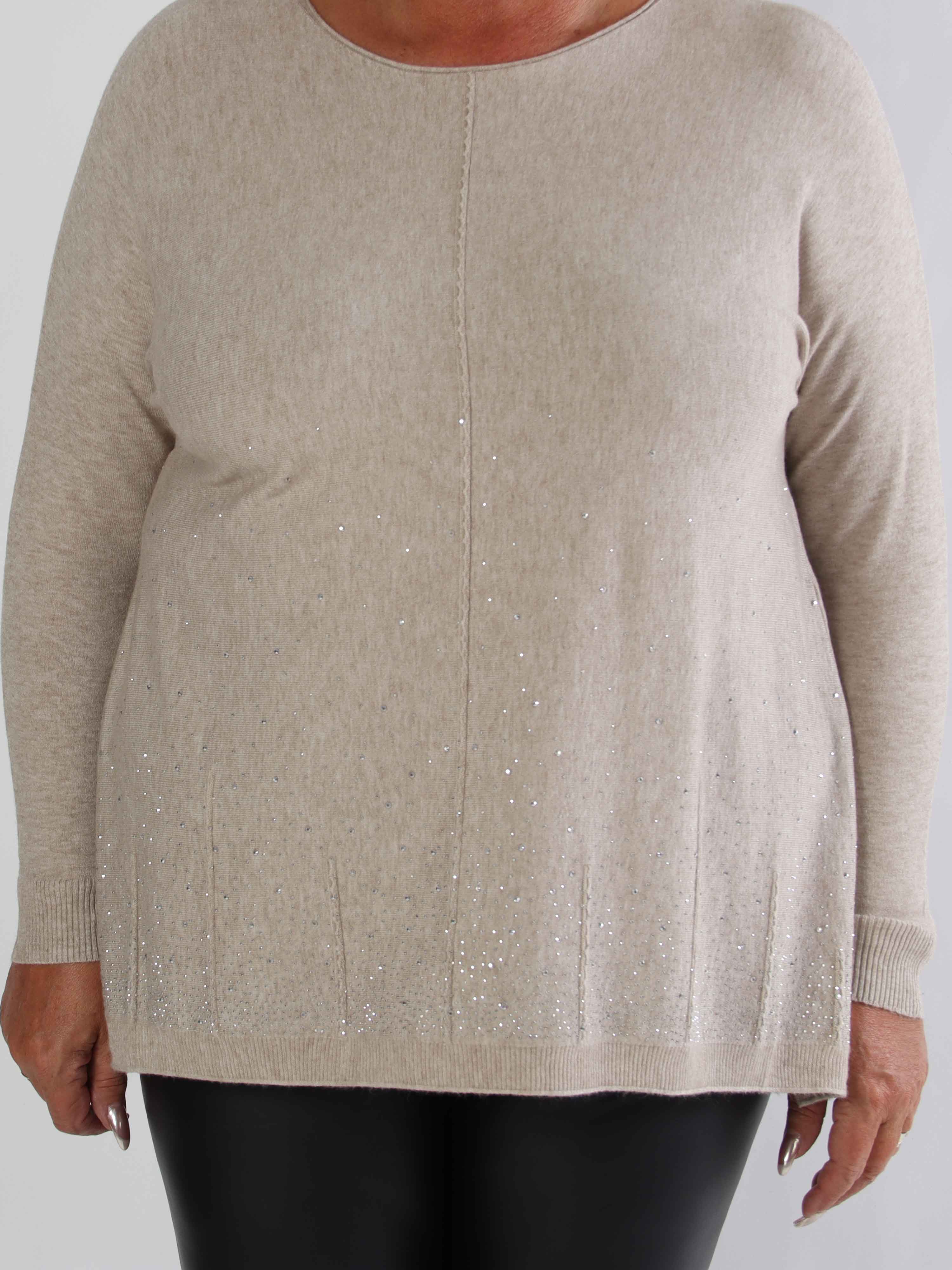 Inga - Supermjuk stickad plus size tröja dekorerad med strass