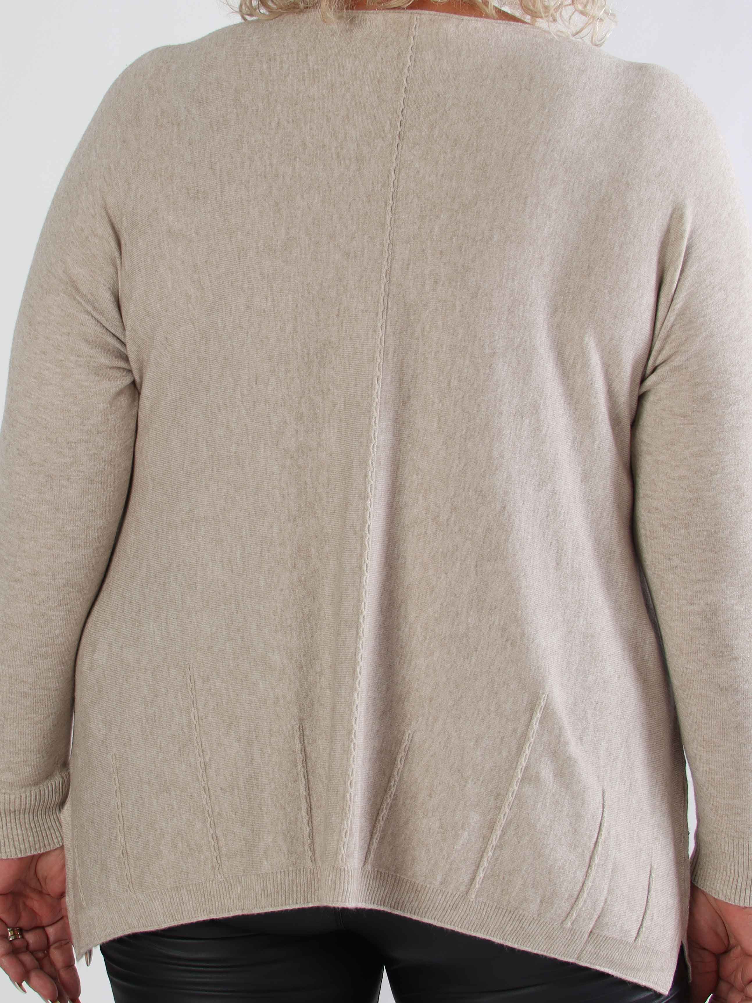 Inga - Supermjuk stickad plus size tröja dekorerad med strass