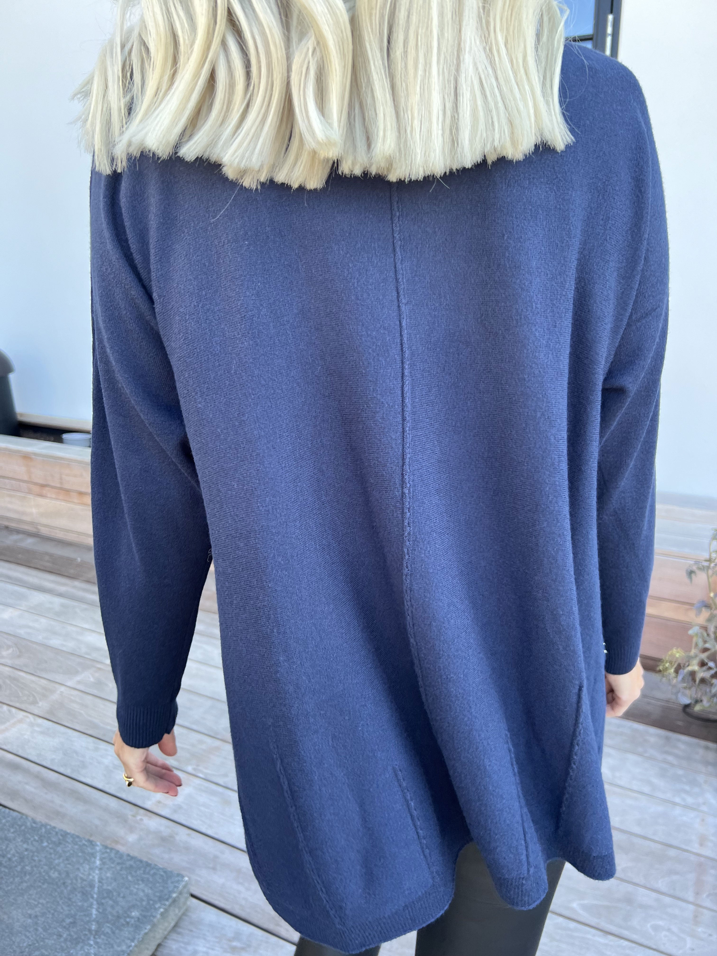 Inga - Supermjuk stickad tröja dekorerad med strass