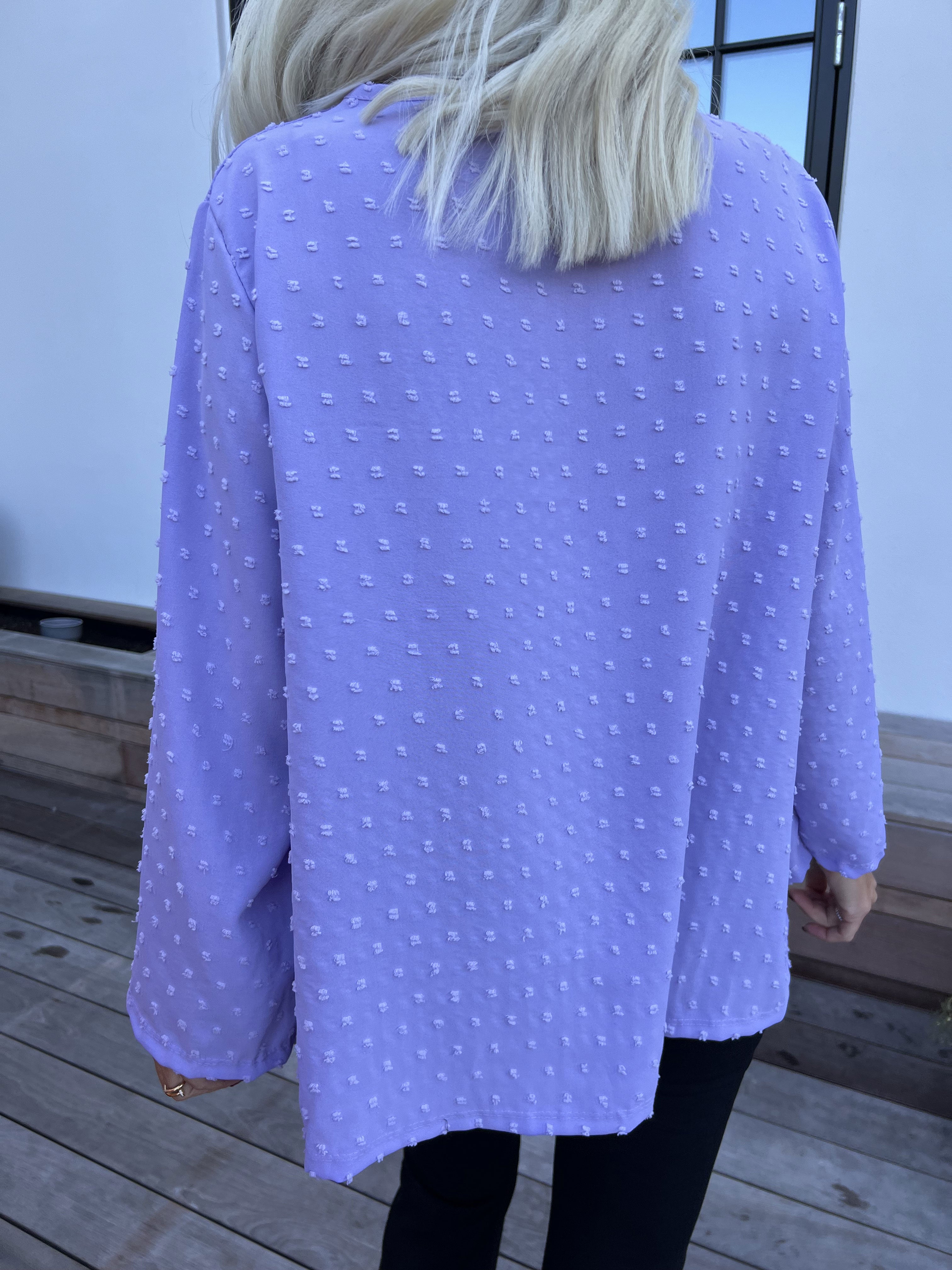 Iselin - Söt tunika med prickiga detaljer och silverknappar