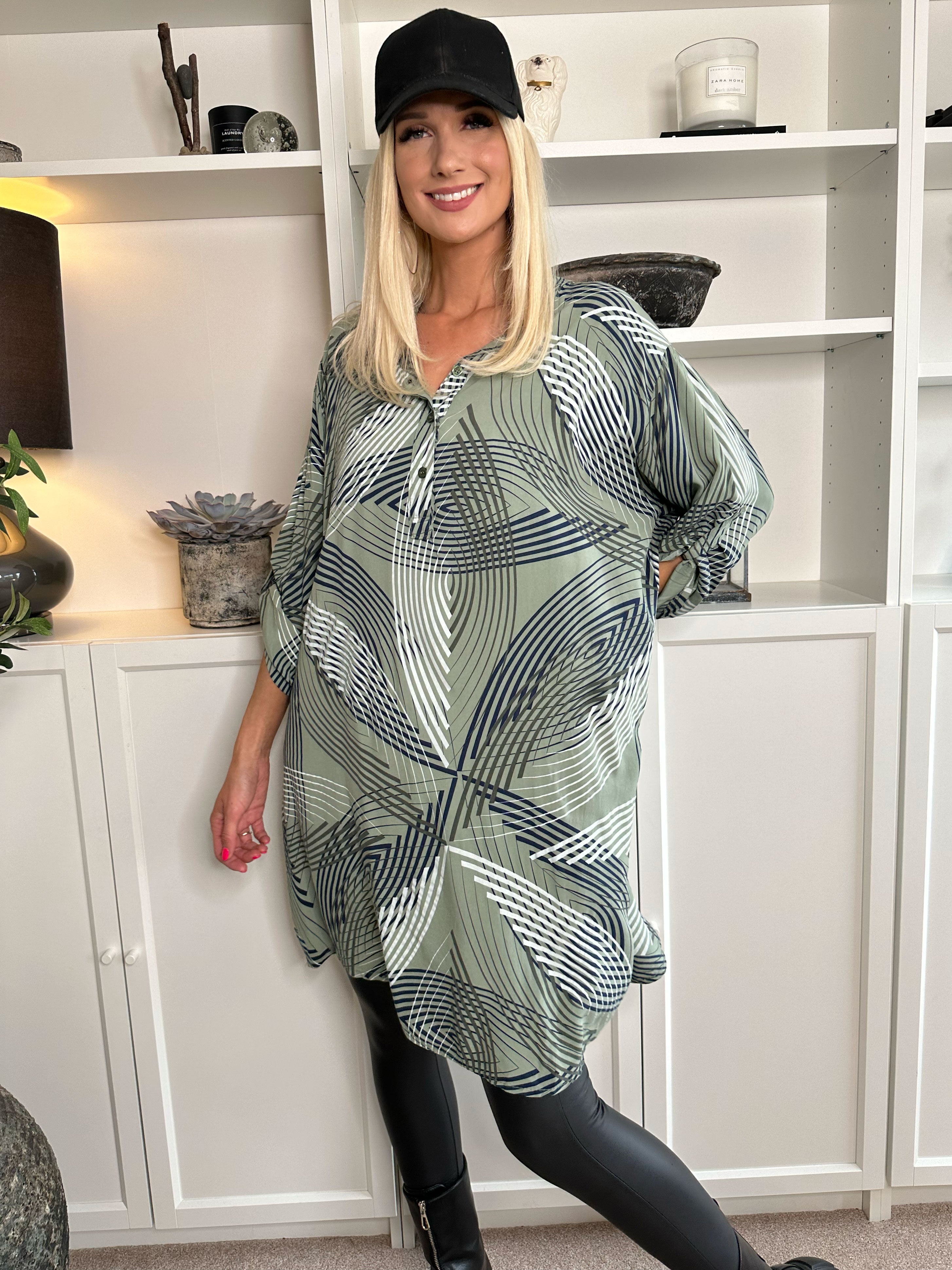 Isidora - Lång mönstrad tunikaklänning i viskos