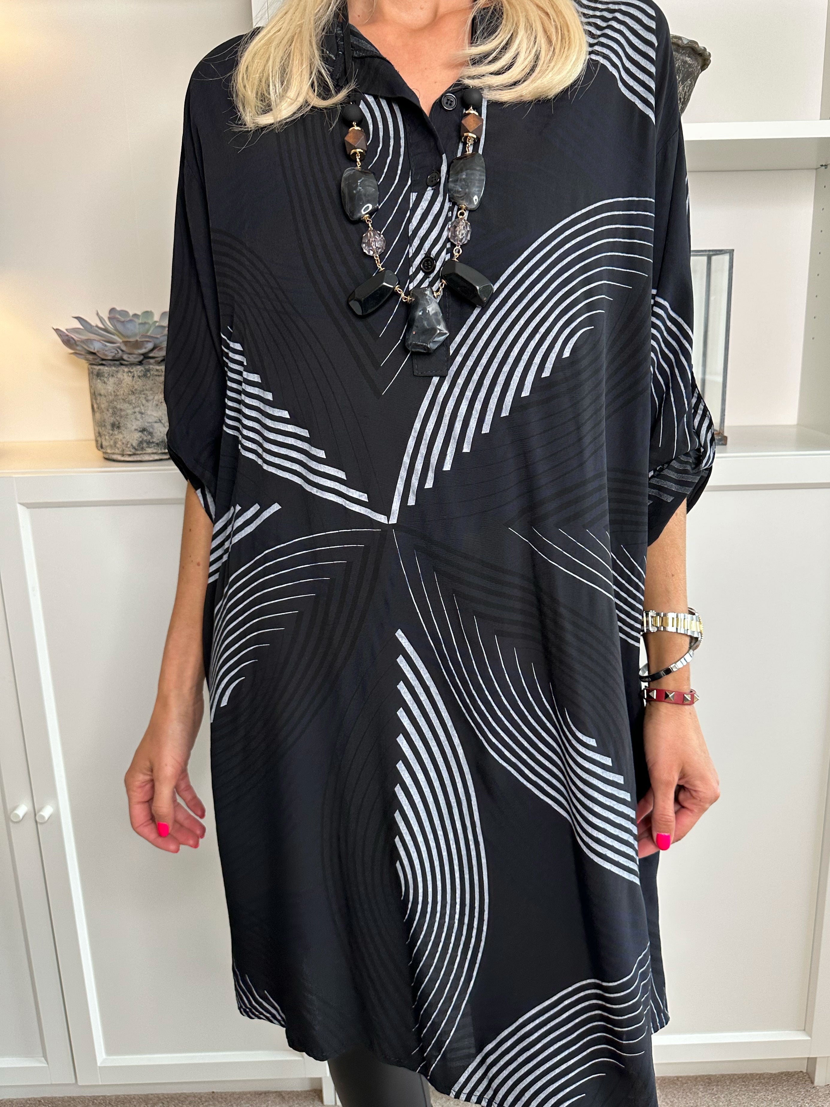 Isidora - Lång mönstrad tunikaklänning i viskos