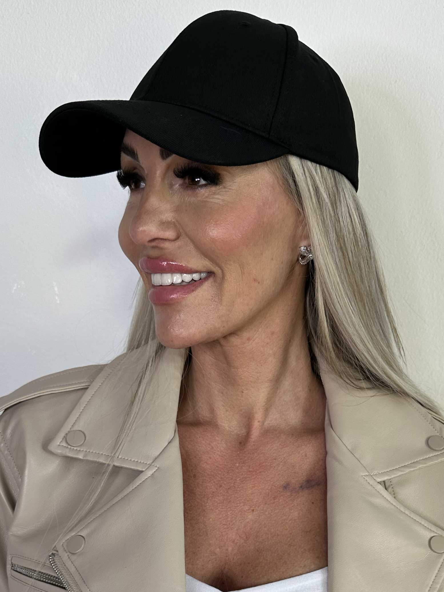 Izzie - enfärgad keps