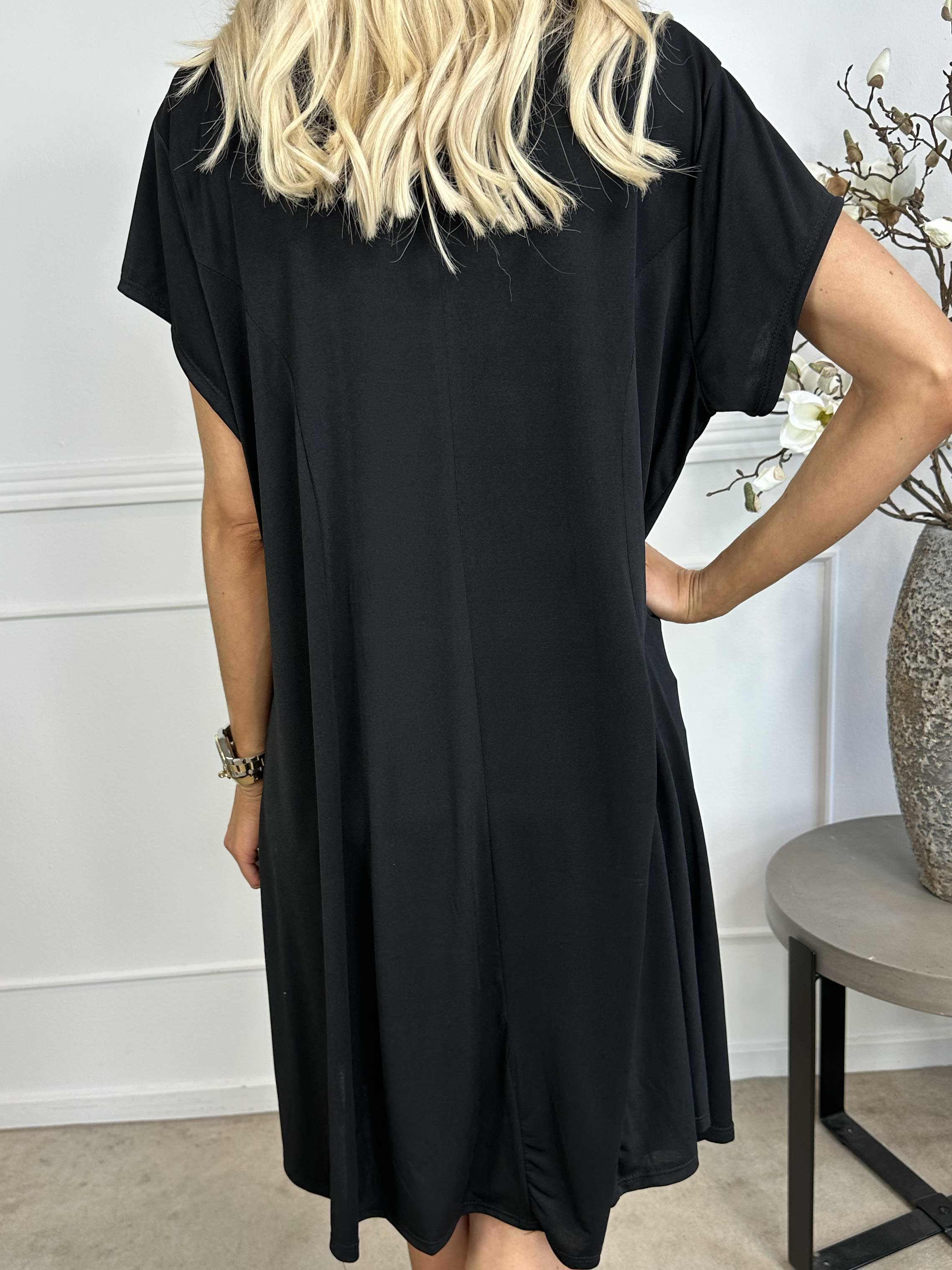 Janina - Solid klänning i mjukt stretchmaterial