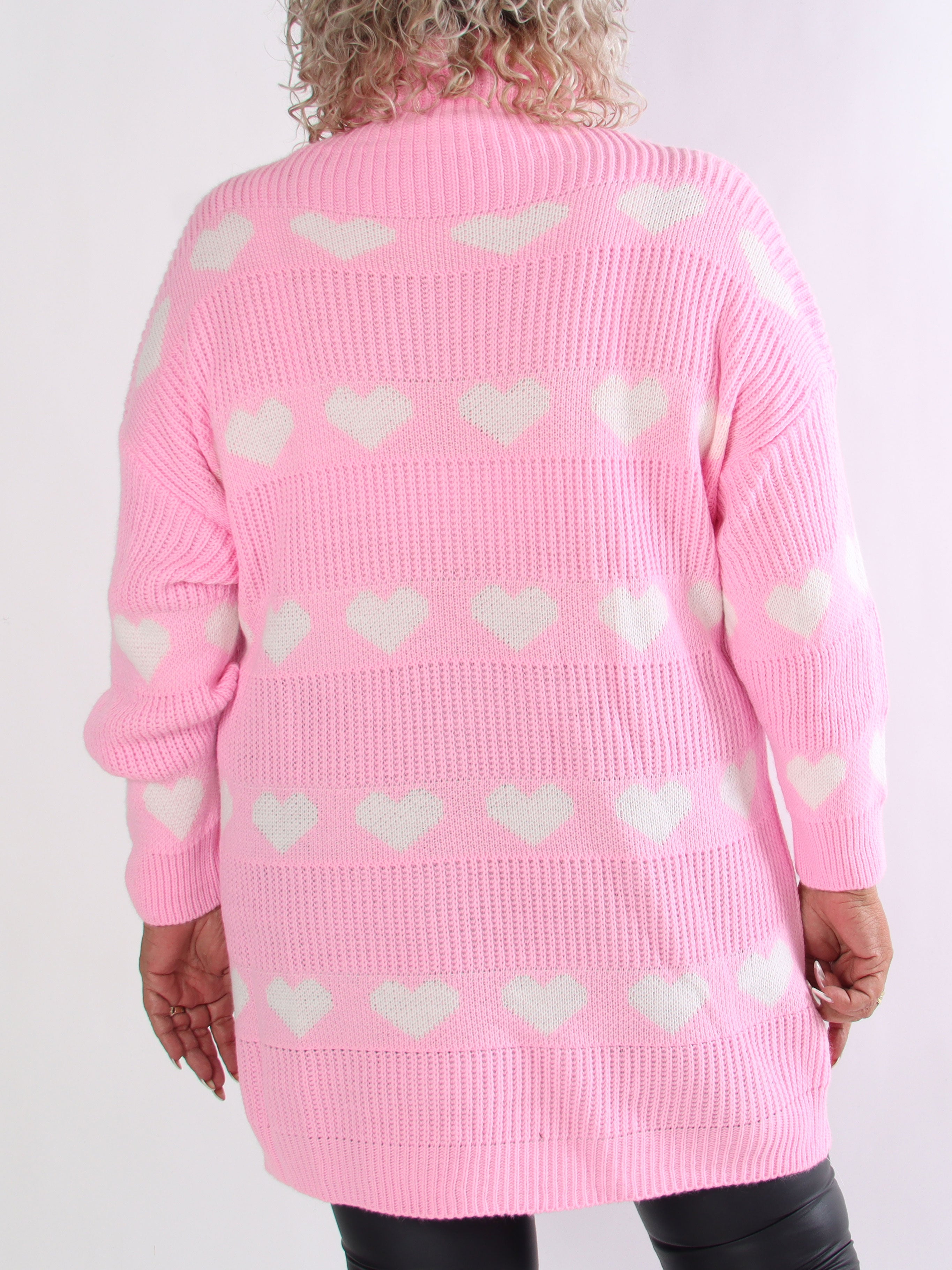 Jody - Stickad plus size klänning med hjärtan och polokrage