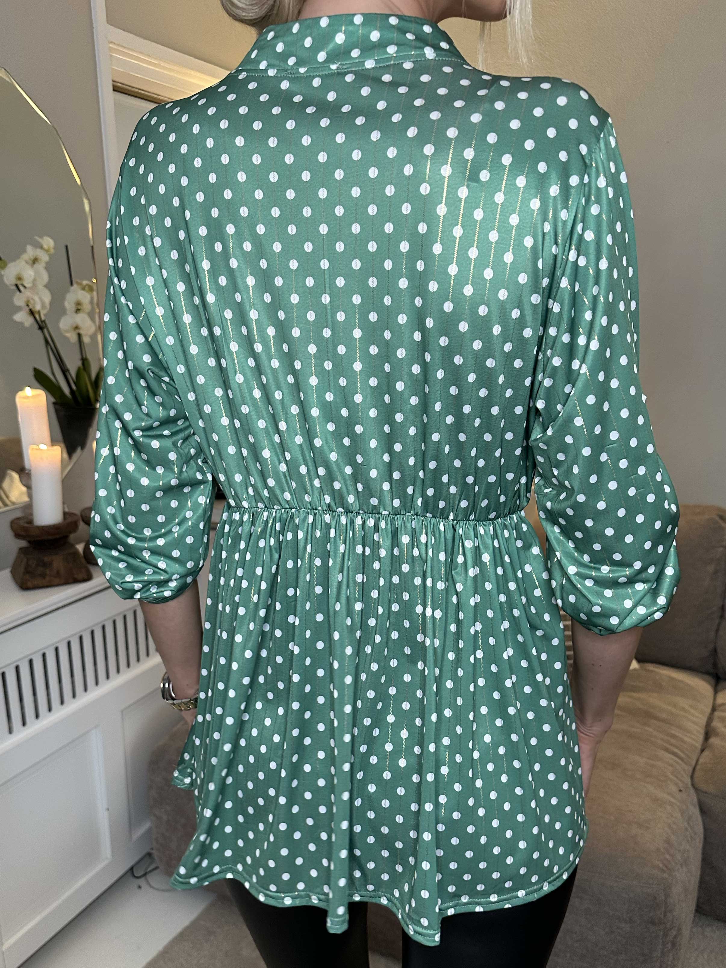 Katja Dot - Elastisk tunika med prickar och resår i midjan