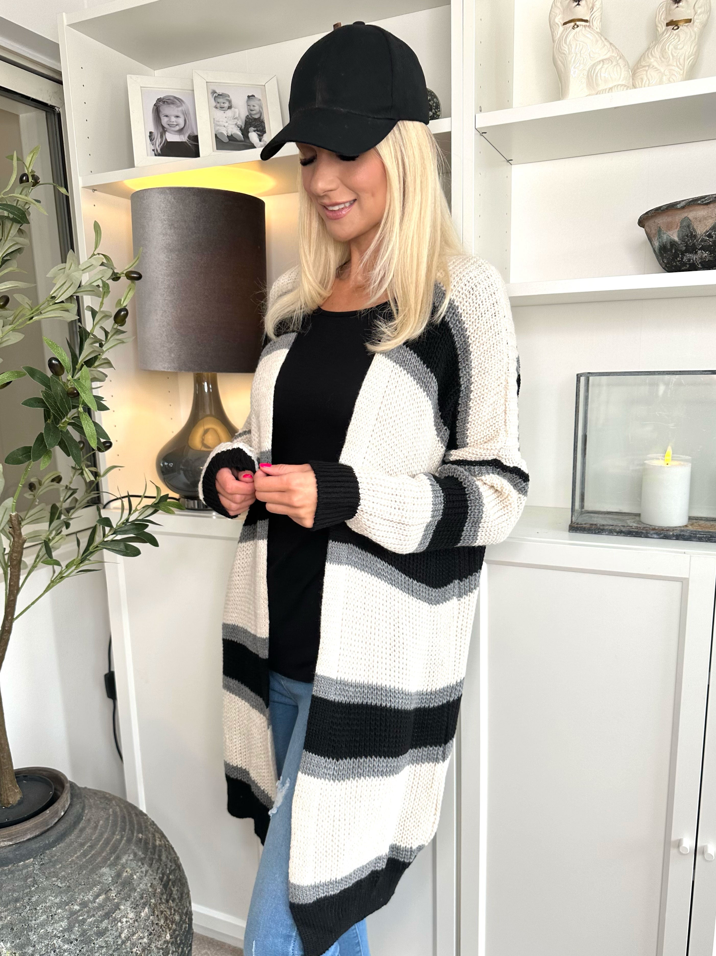 Kata - Flerfärgad randig stickad kofta