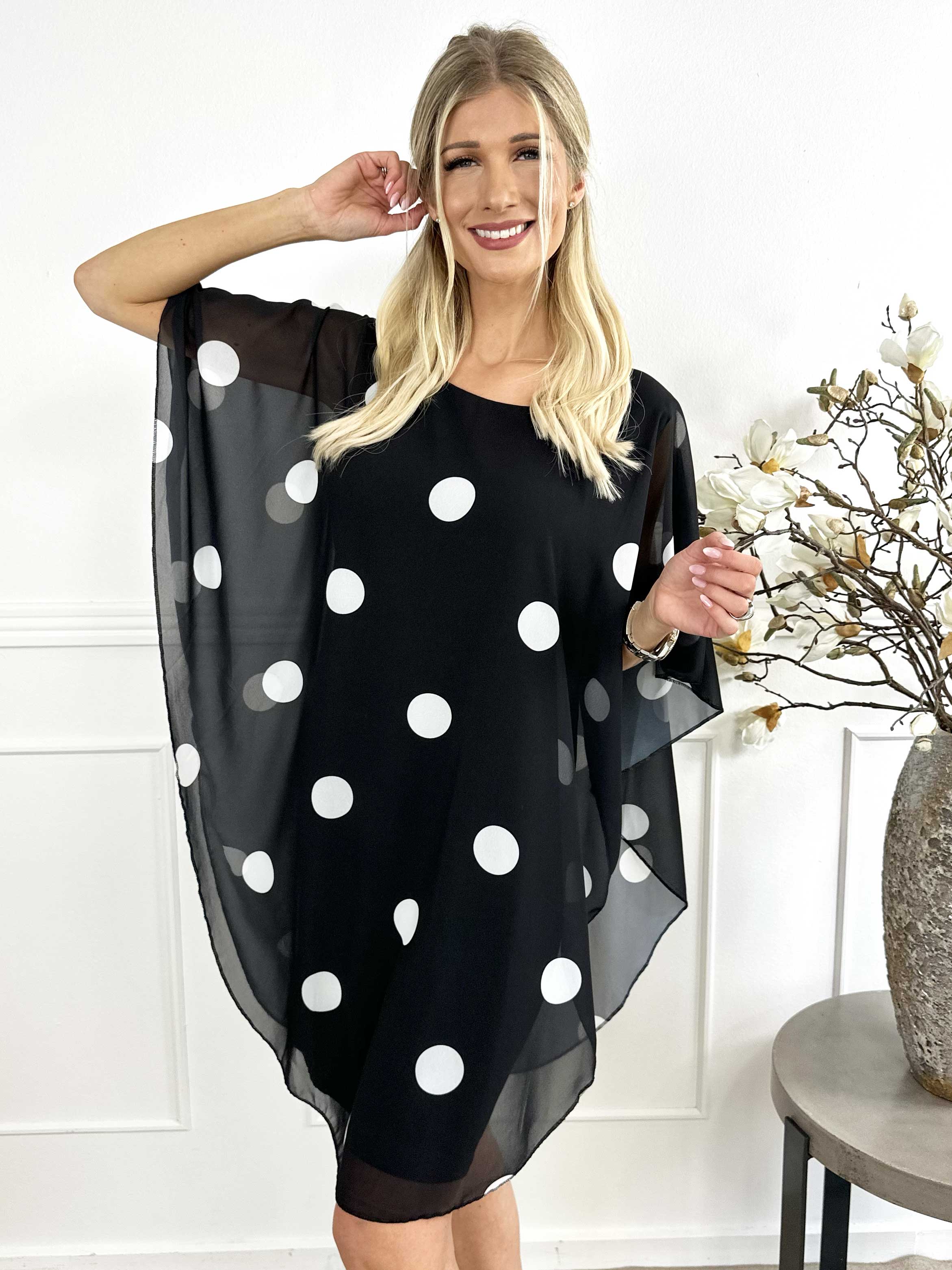 Kenya Dot - Tunikaklänning med prickigt chiffonglager