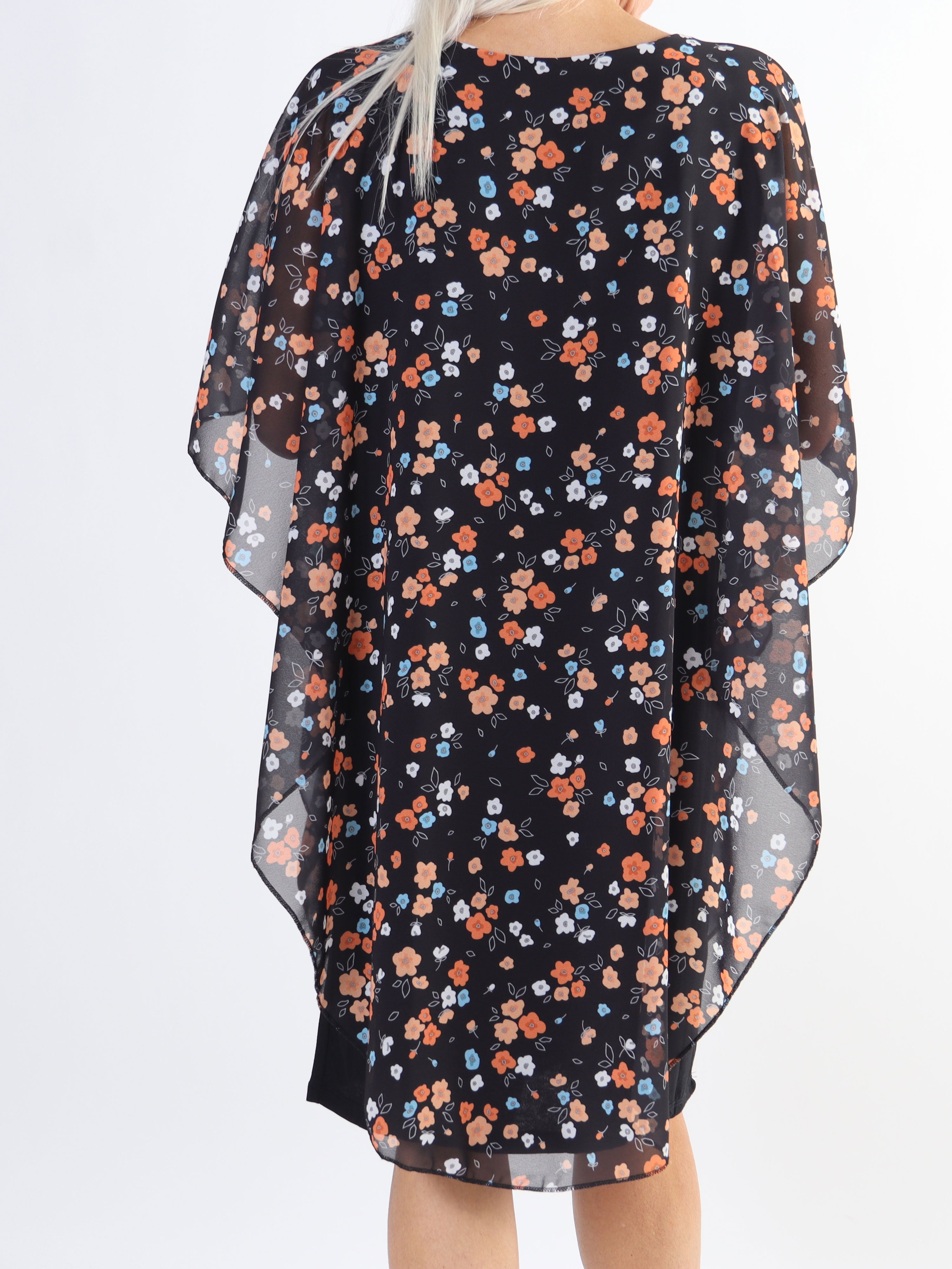 Kenya Small Flower - Tunikaklänning i plus size med blommigt chiffonglager